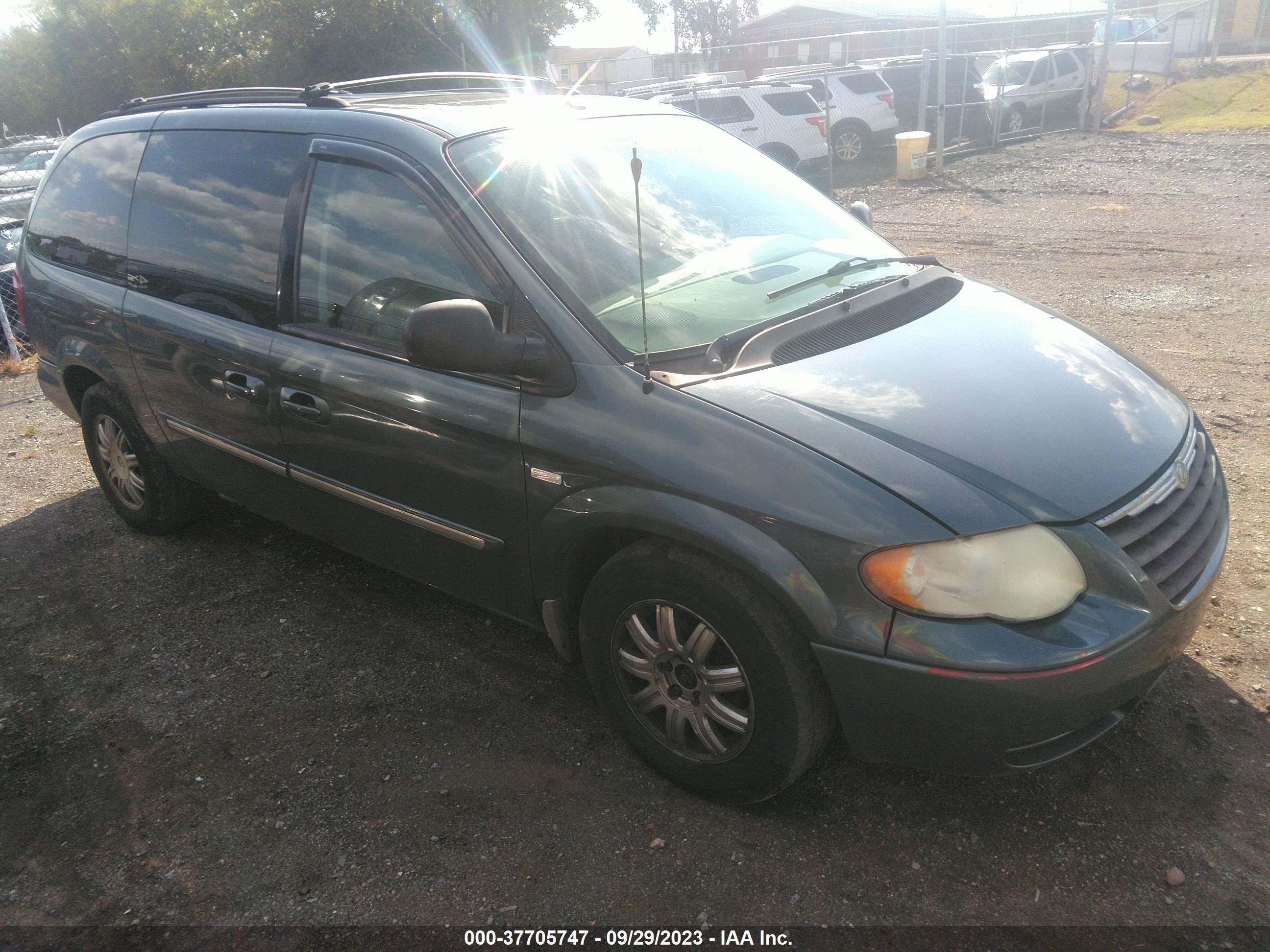 CHRYSLER TOWN & COUNTRY 2007 2a4gp54l87r158012