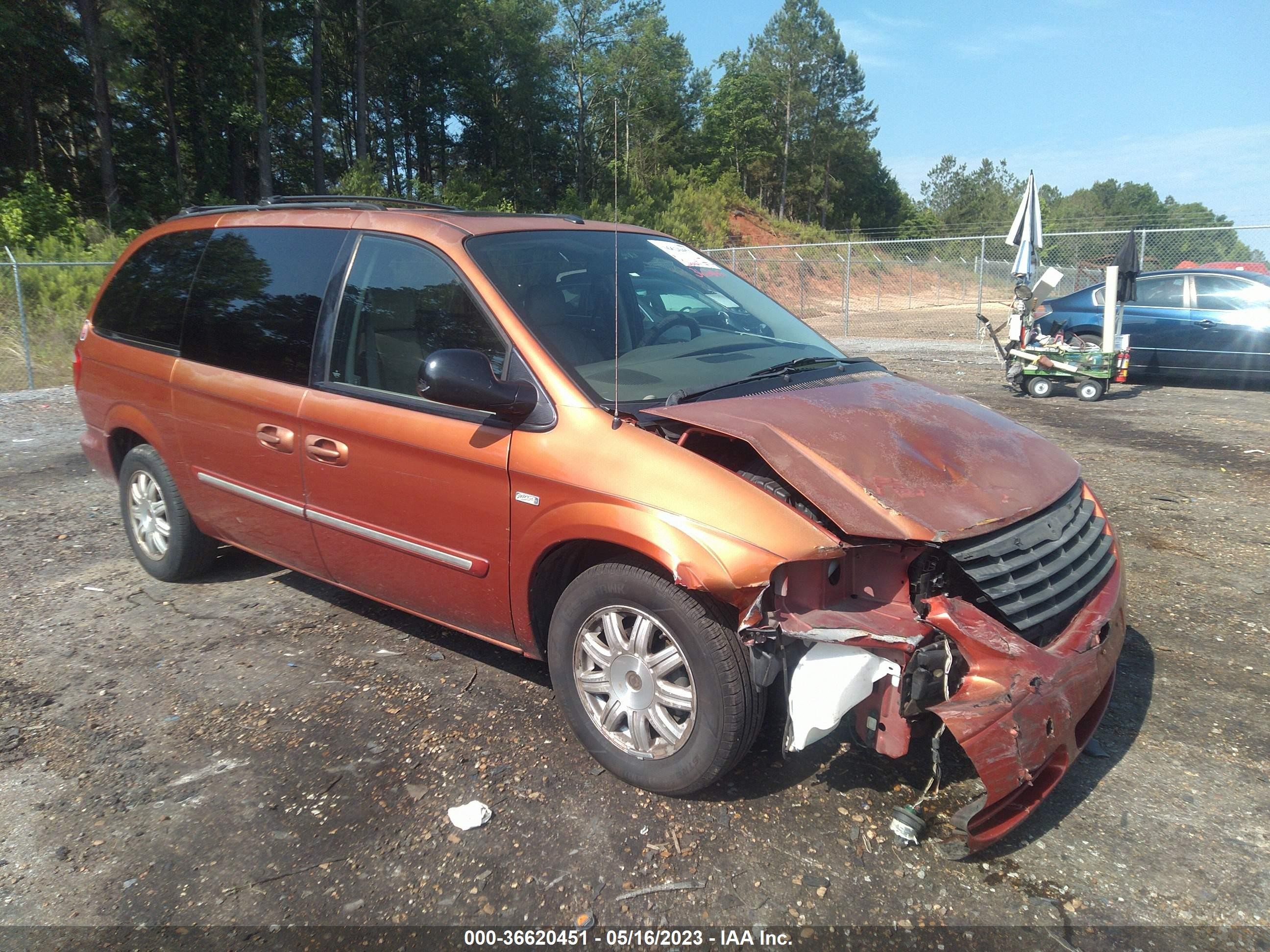 CHRYSLER TOWN & COUNTRY 2006 2a4gp54l96r698211