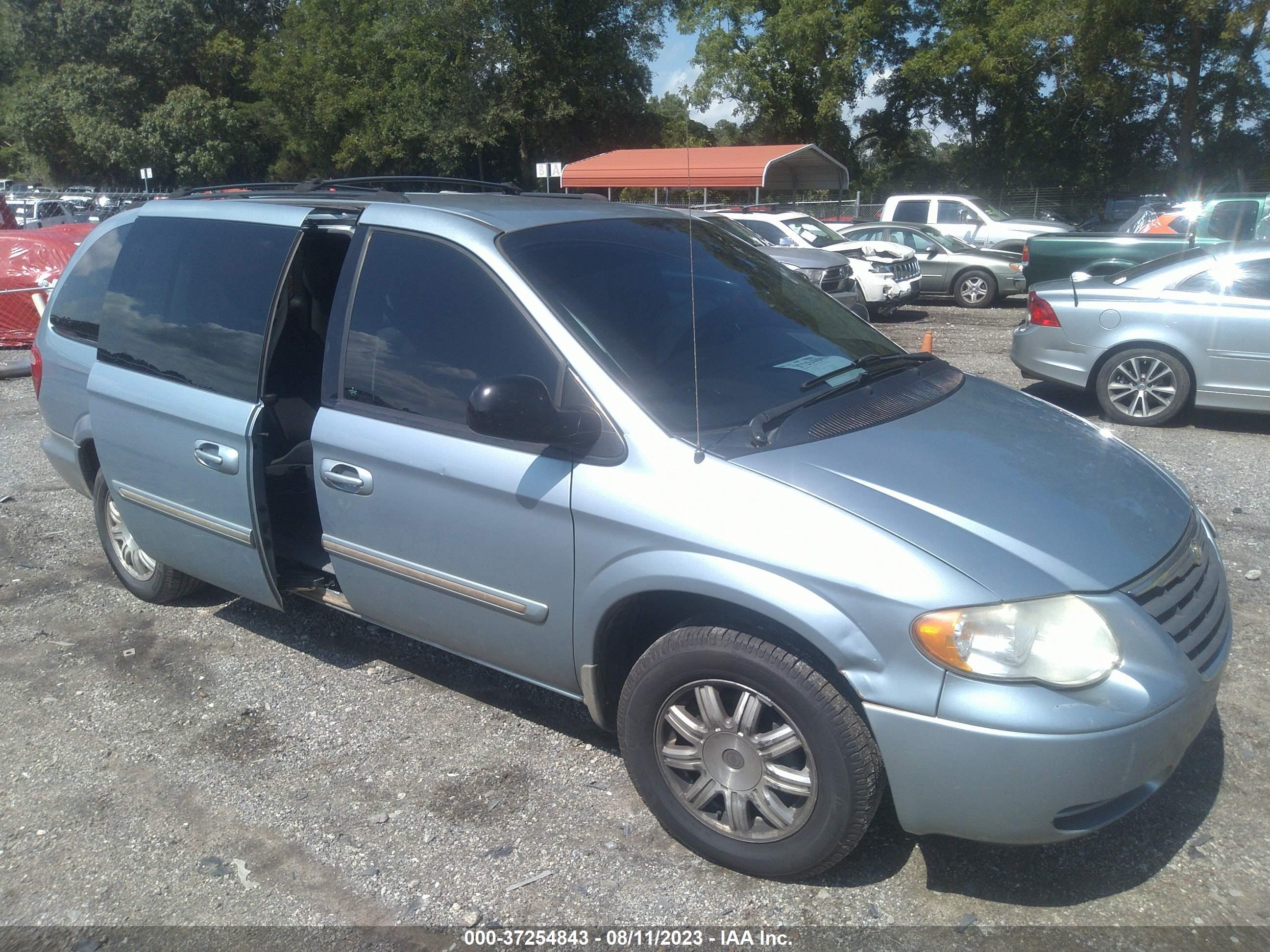 CHRYSLER TOWN & COUNTRY 2006 2a4gp54lx6r666917