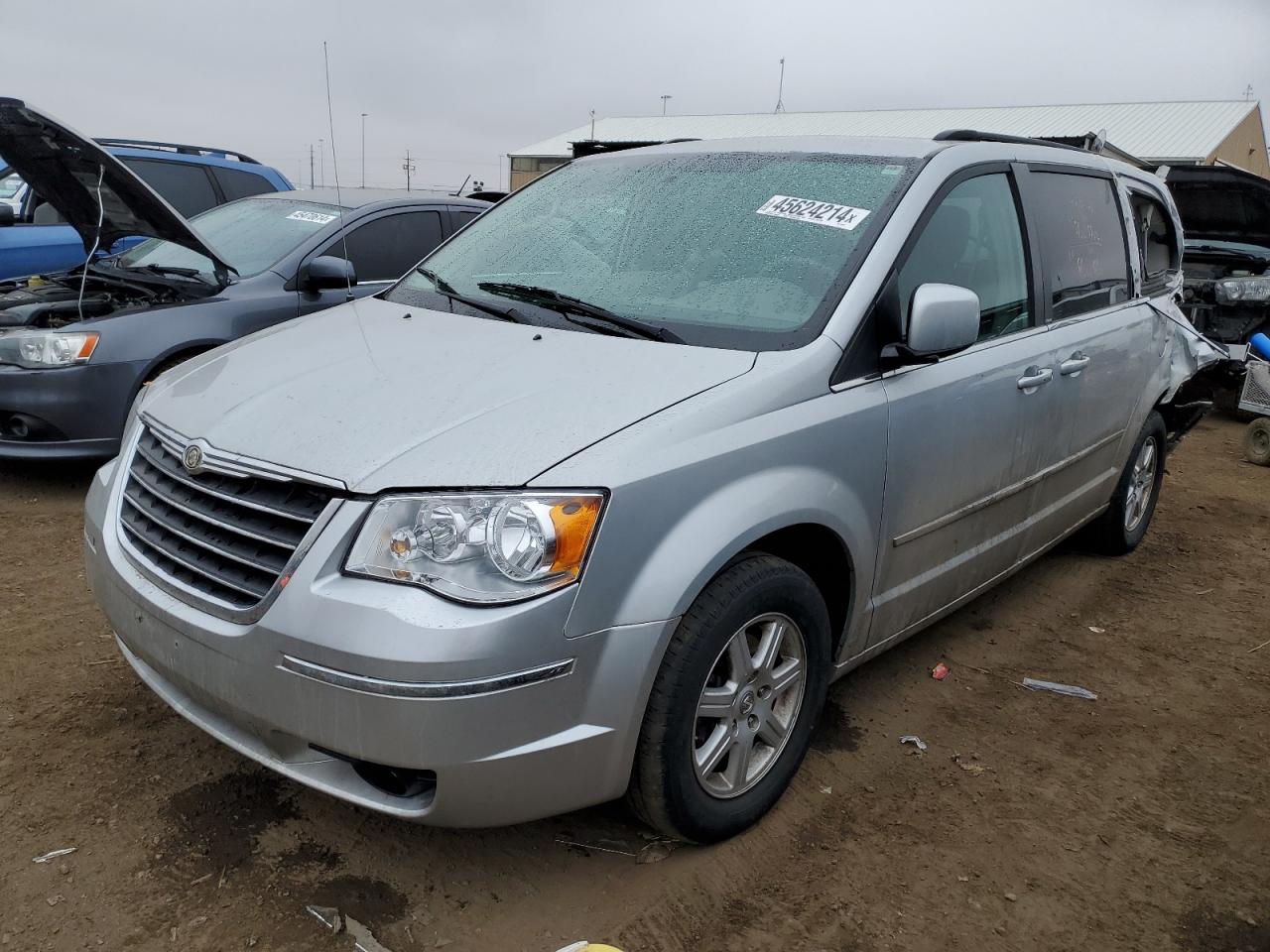 CHRYSLER TOWN & COUNTRY 2010 2a4rr5d10ar359461