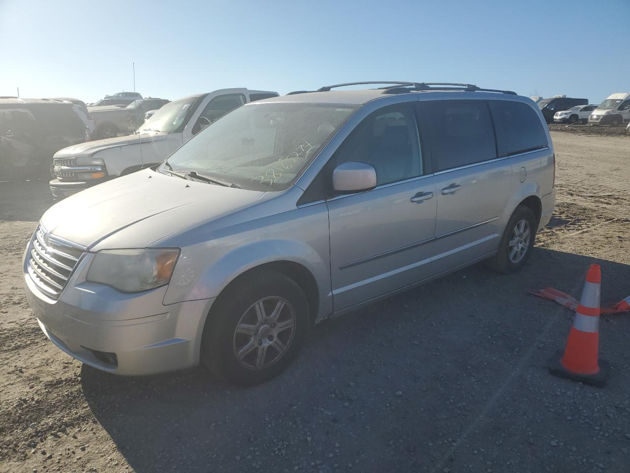 CHRYSLER TOWN & COUNTRY 2010 2a4rr5d10ar491233