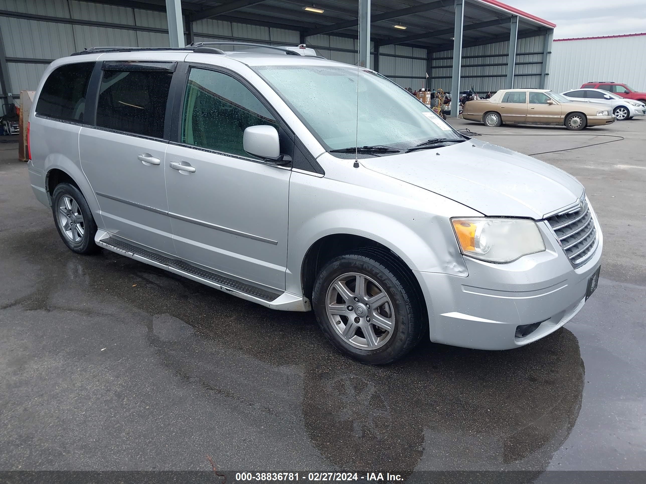 CHRYSLER TOWN & COUNTRY 2010 2a4rr5d11ar110375