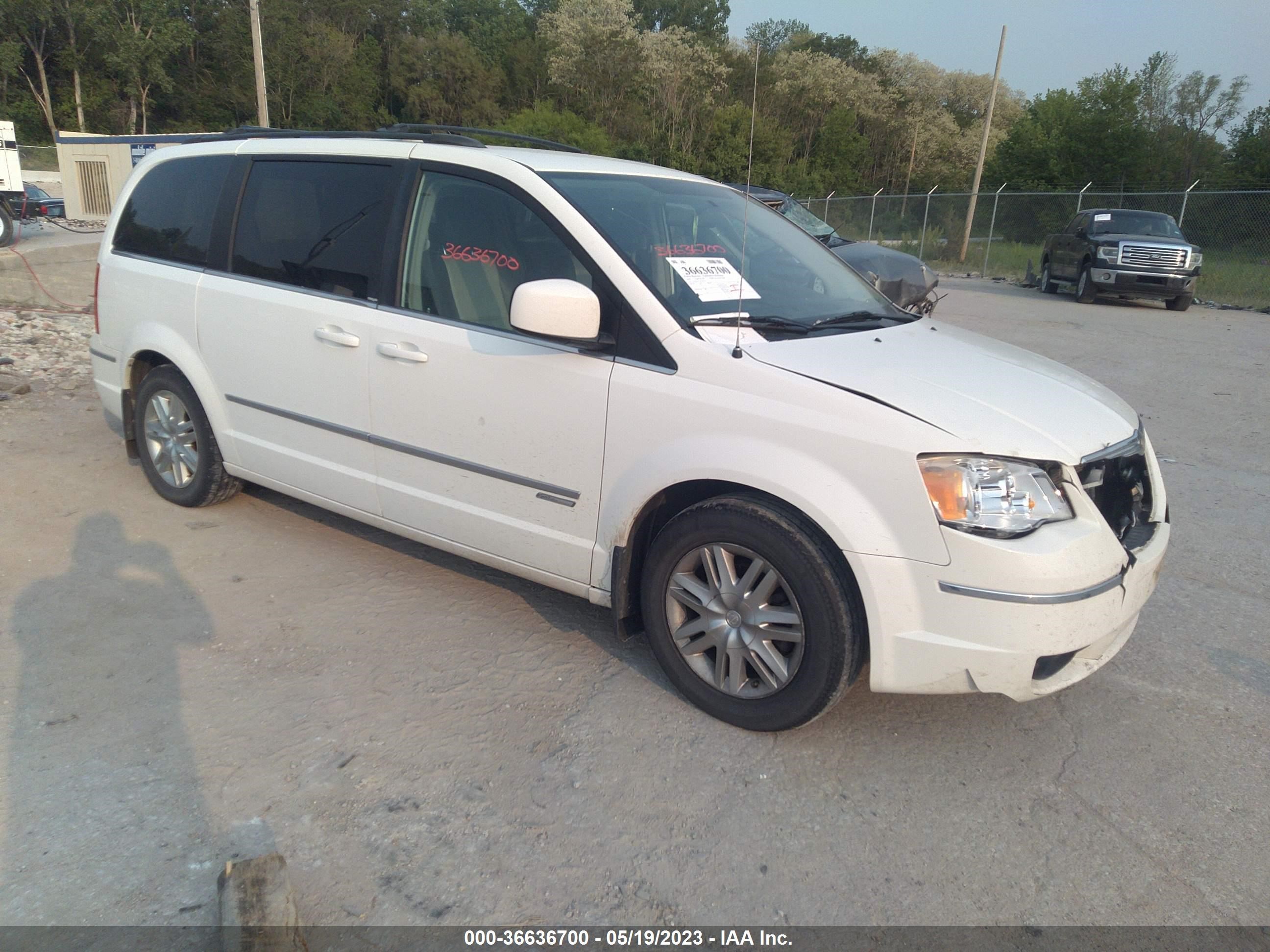 CHRYSLER TOWN & COUNTRY 2010 2a4rr5d12ar289736