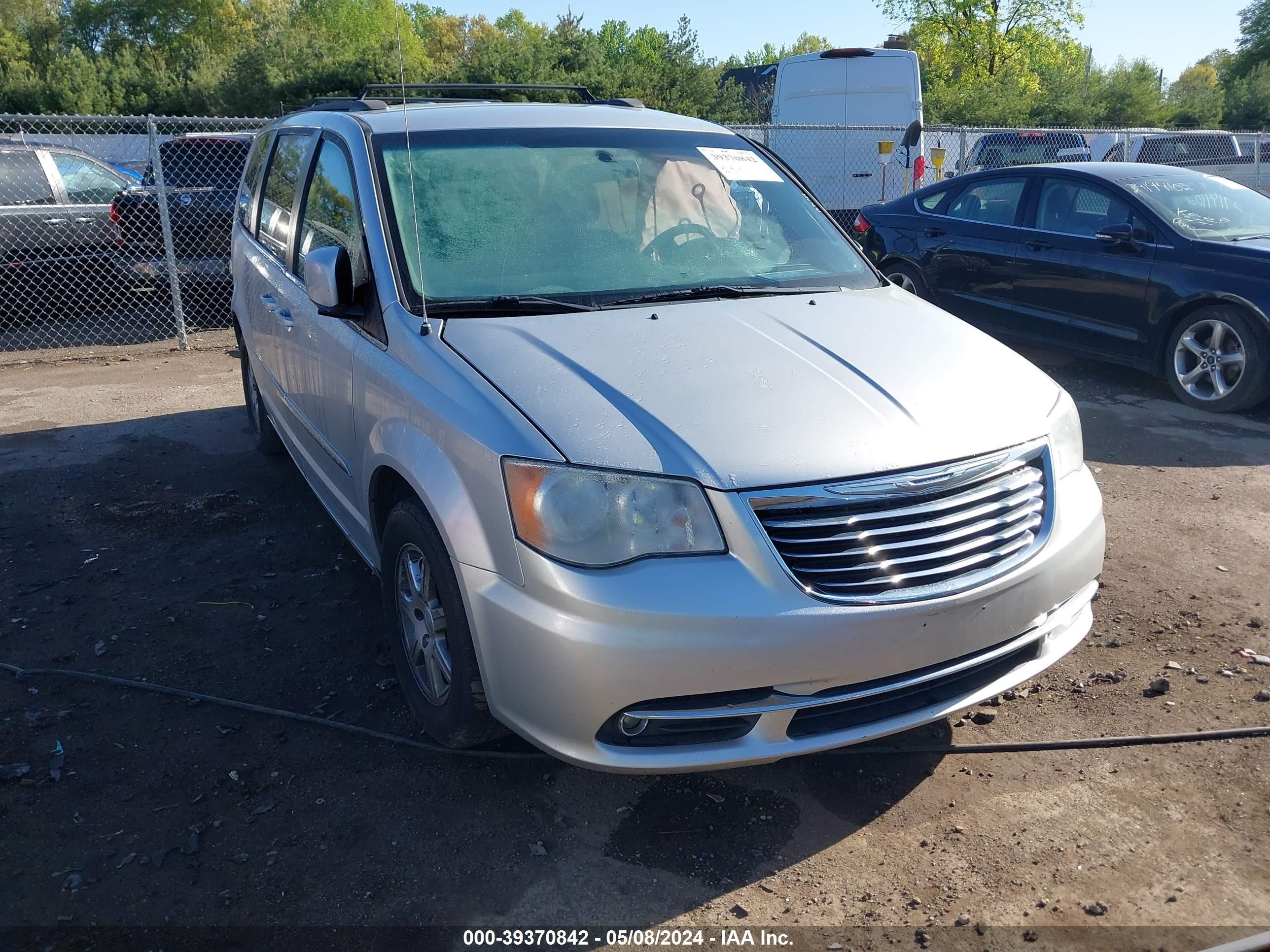 CHRYSLER TOWN & COUNTRY 2011 2a4rr5dg1br798965