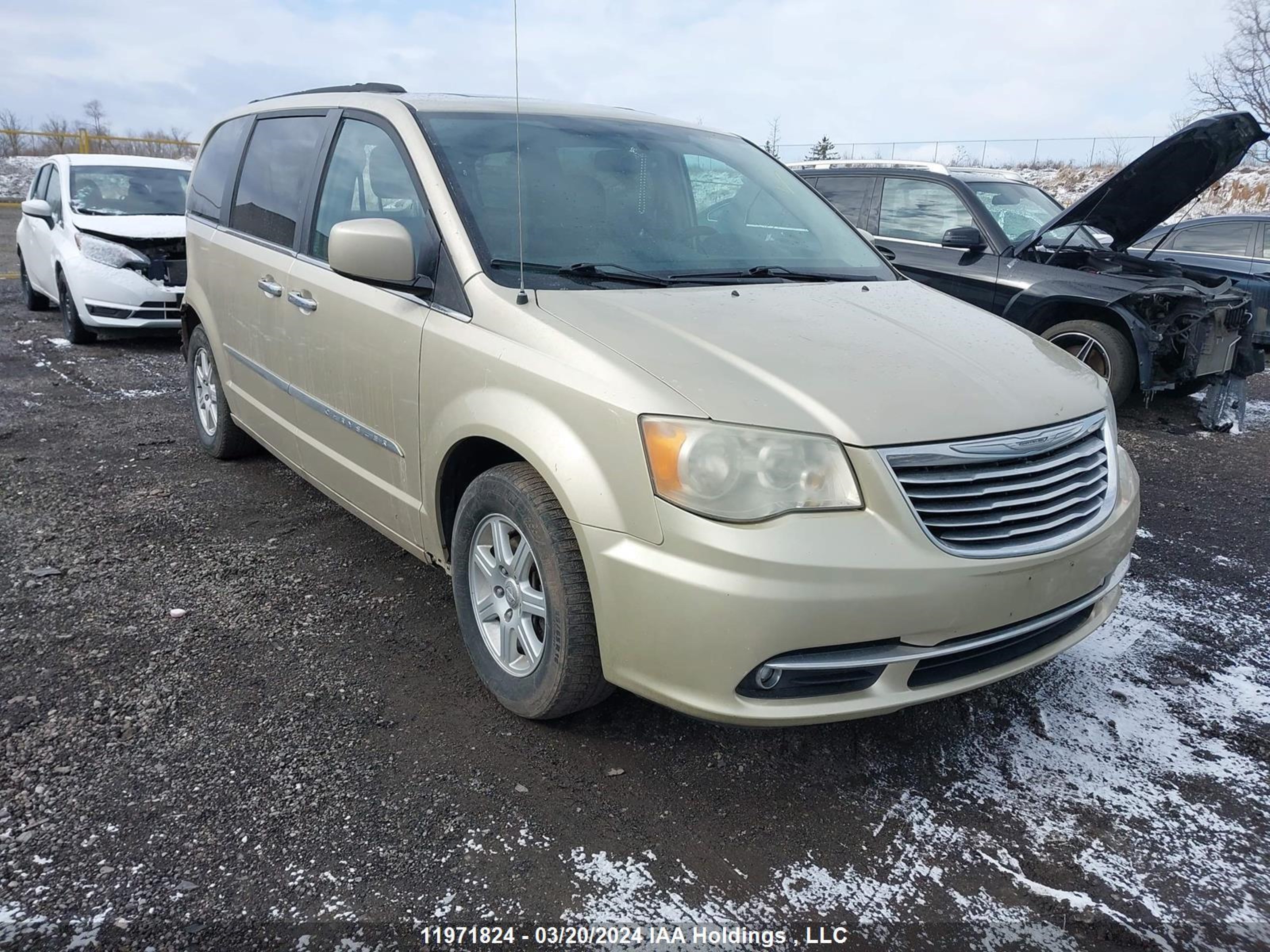 CHRYSLER TOWN & COUNTRY 2011 2a4rr5dg7br715135