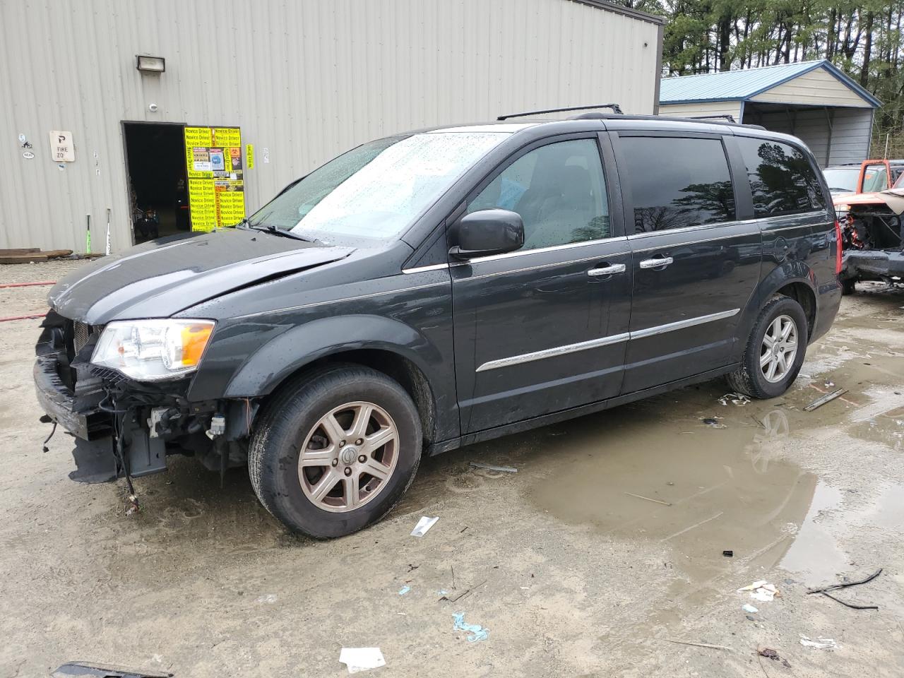 CHRYSLER TOWN & COUNTRY 2011 2a4rr5dg9br797756