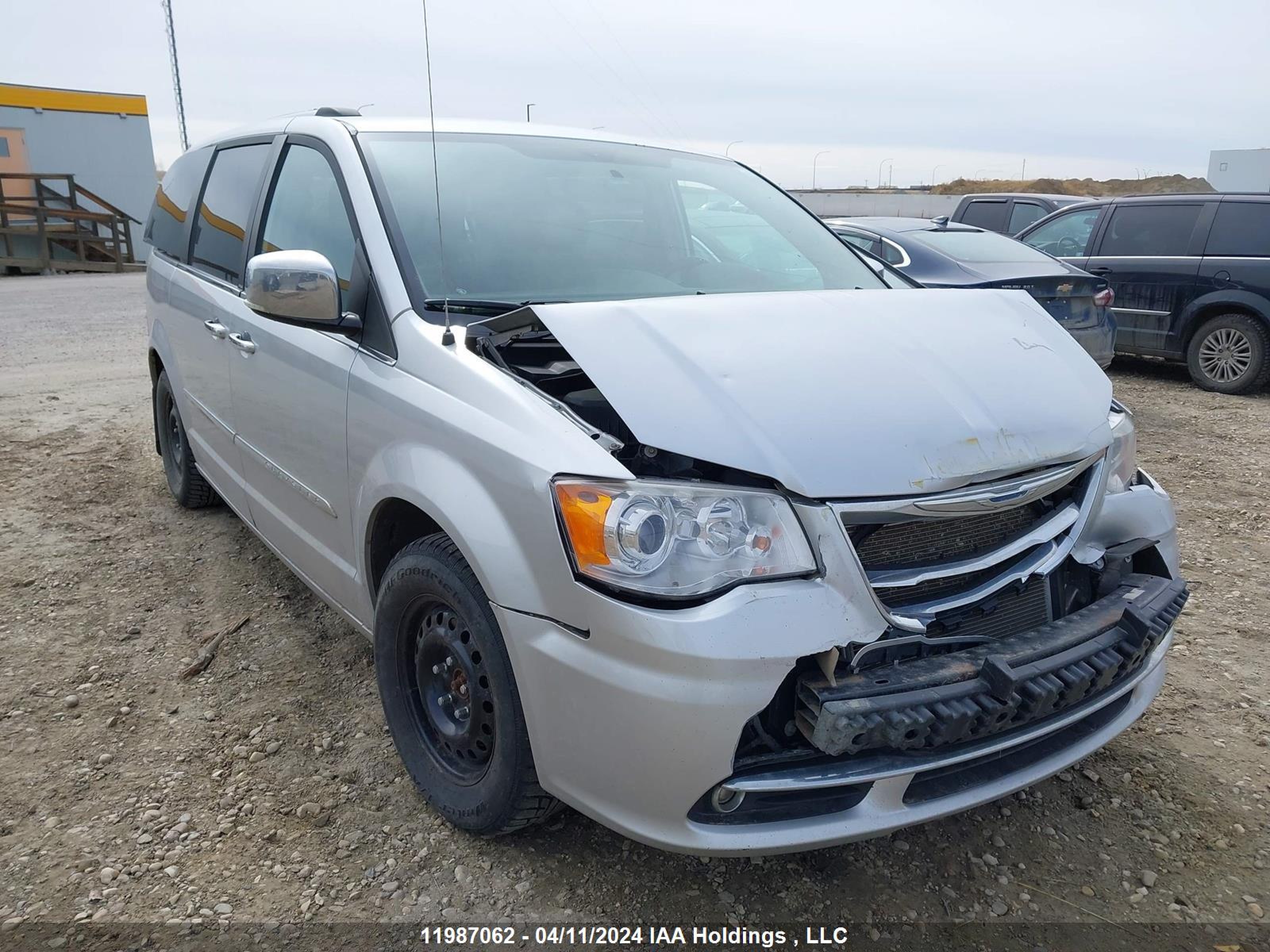 CHRYSLER TOWN & COUNTRY 2011 2a4rr6dg7br733432