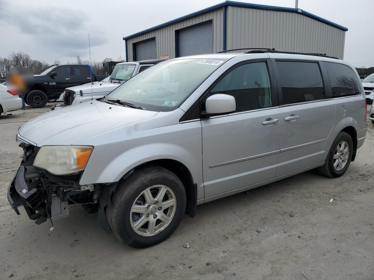 CHRYSLER TOWN & COUNTRY 2010 2a4rr8d15ar495618