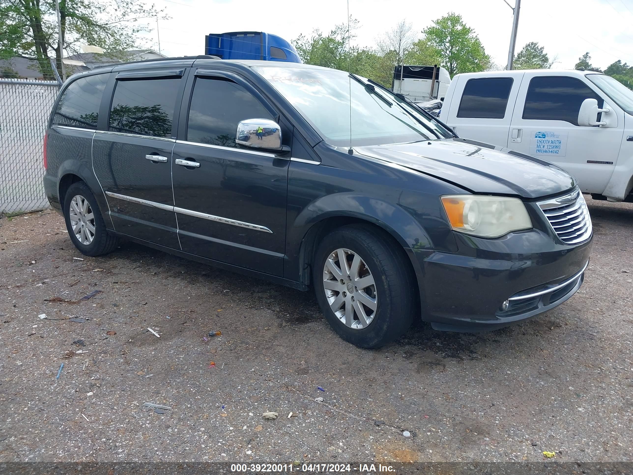 CHRYSLER TOWN & COUNTRY 2011 2a4rr8dg2br688007