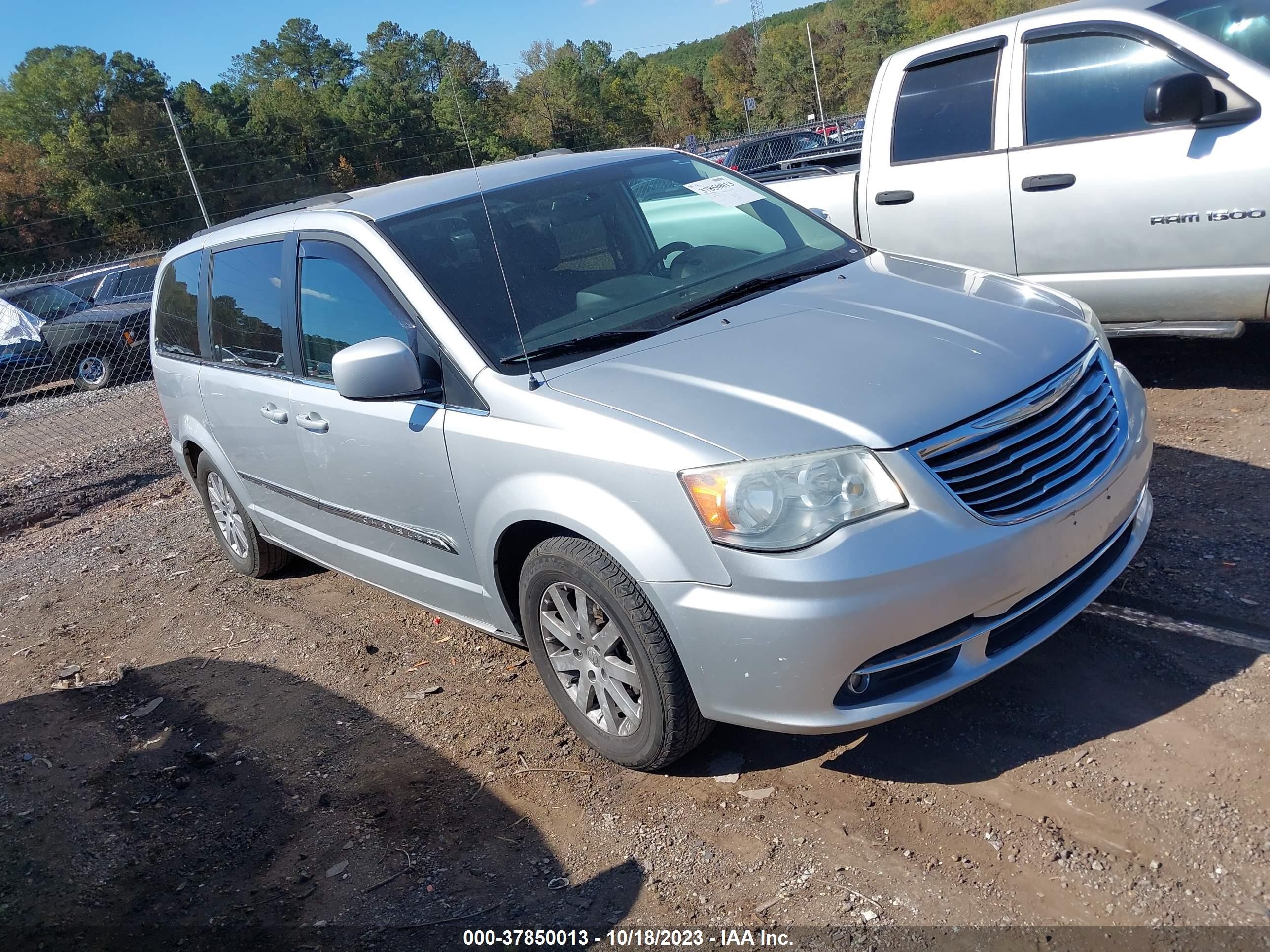 CHRYSLER TOWN & COUNTRY 2011 2a4rr8dg6br617733