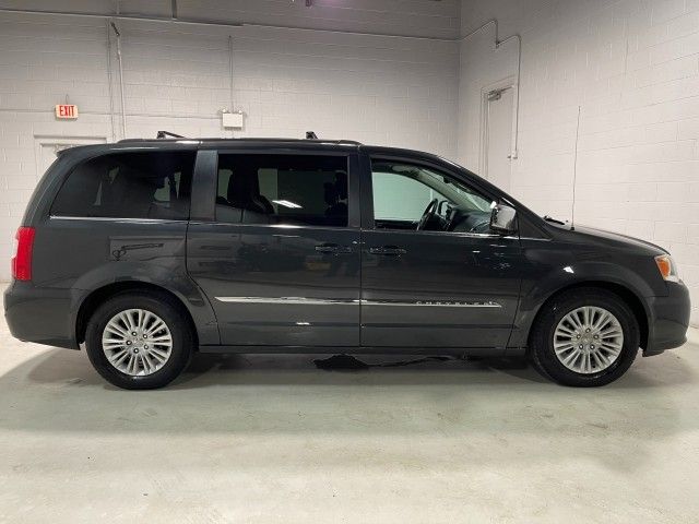 CHRYSLER TOWN & COUNTRY 2011 2a4rr8dg6br746717