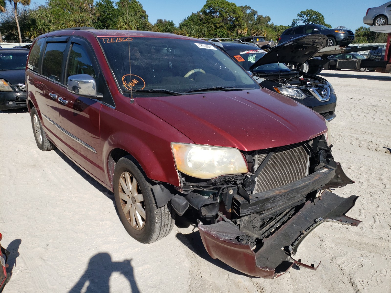 CHRYSLER TOWN &AMP COU 2011 2a4rr8dg9br631044