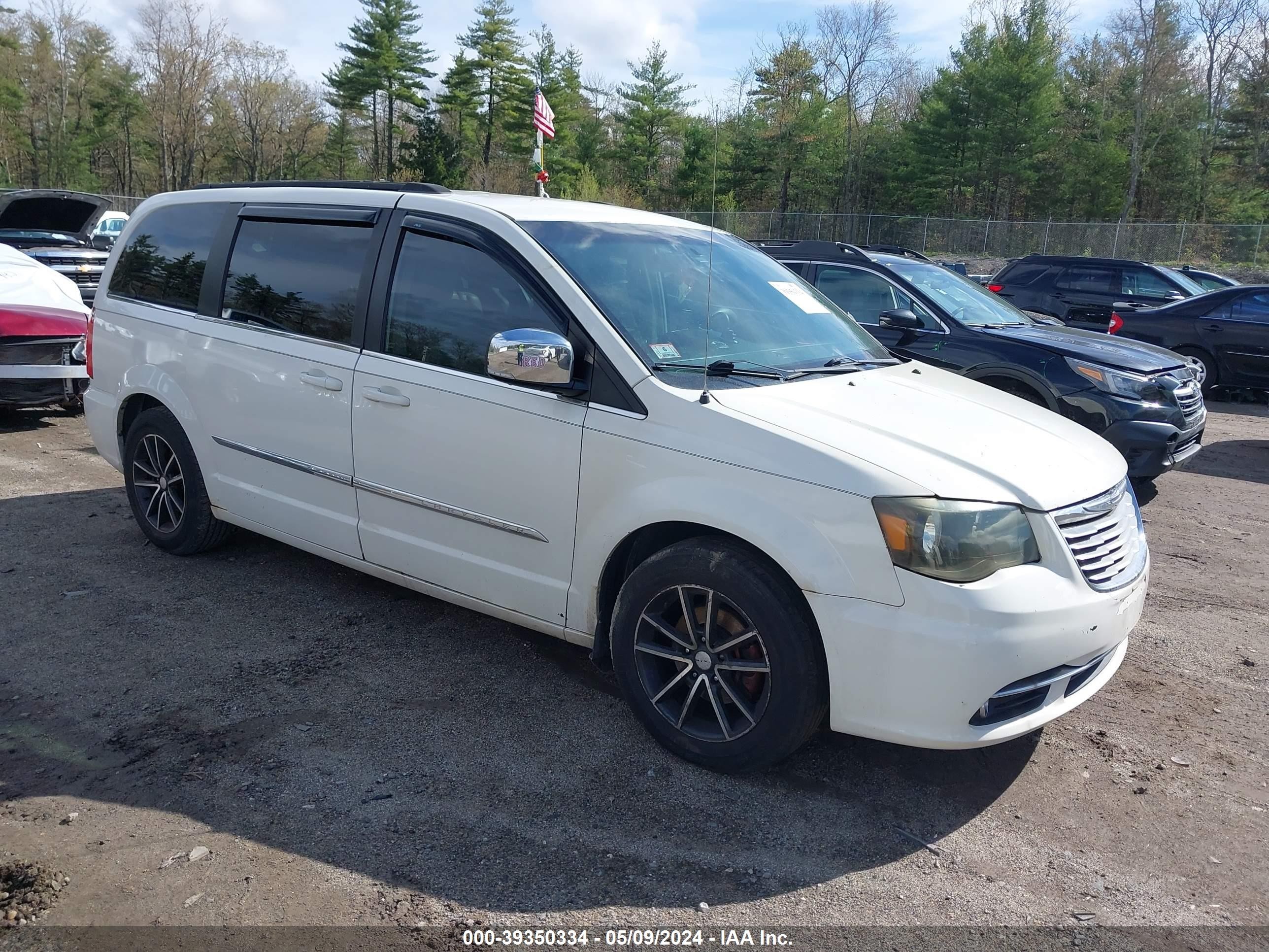 CHRYSLER TOWN & COUNTRY 2011 2a4rr8dgxbr630985