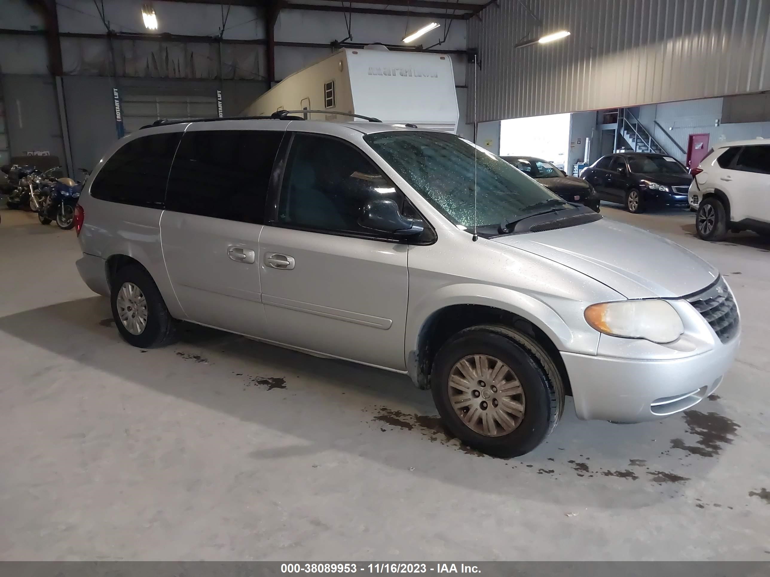 CHRYSLER TOWN & COUNTRY 2007 2a8gp44r77r221338