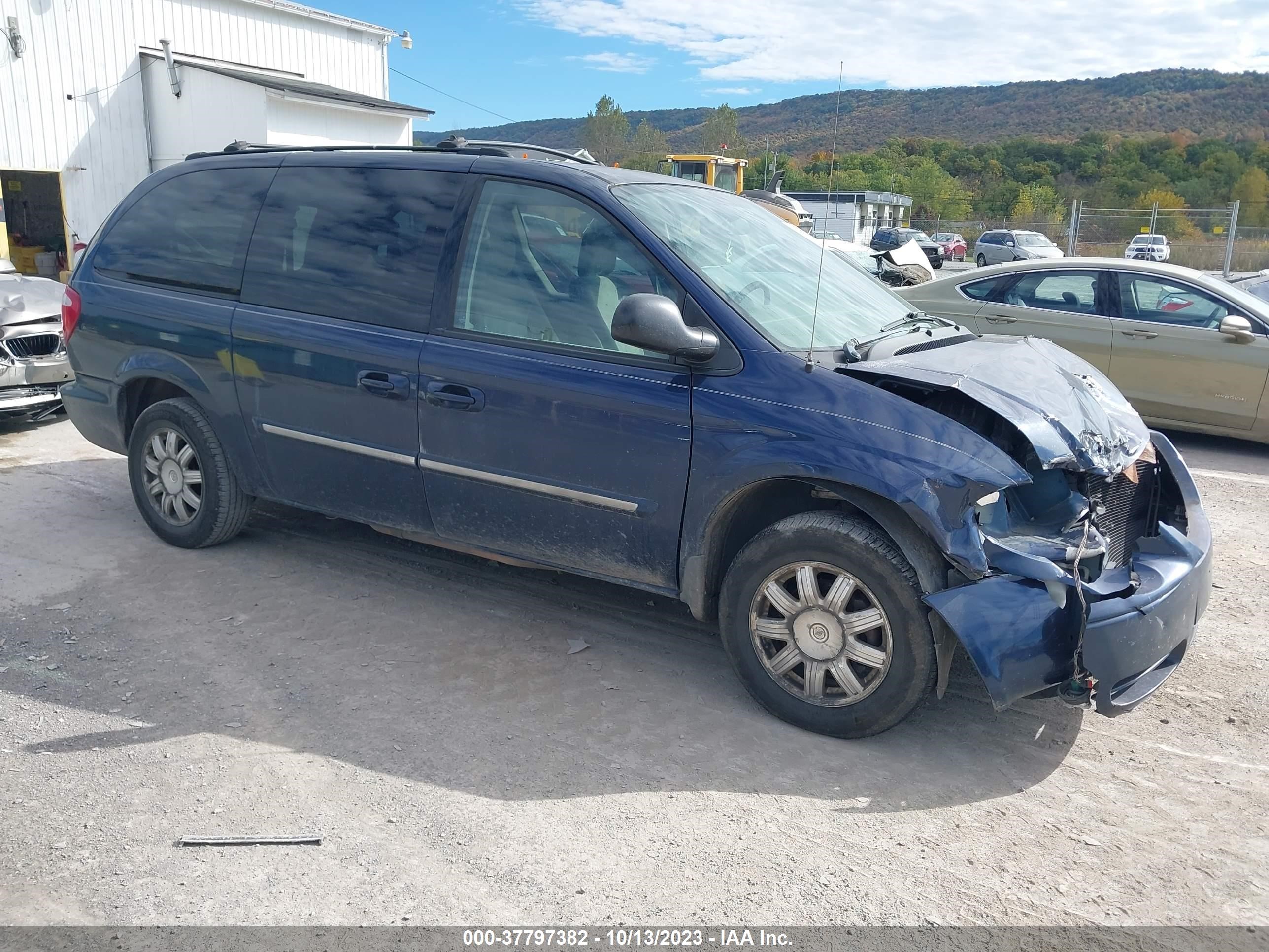 CHRYSLER TOWN & COUNTRY 2006 2a8gp54l76r655923