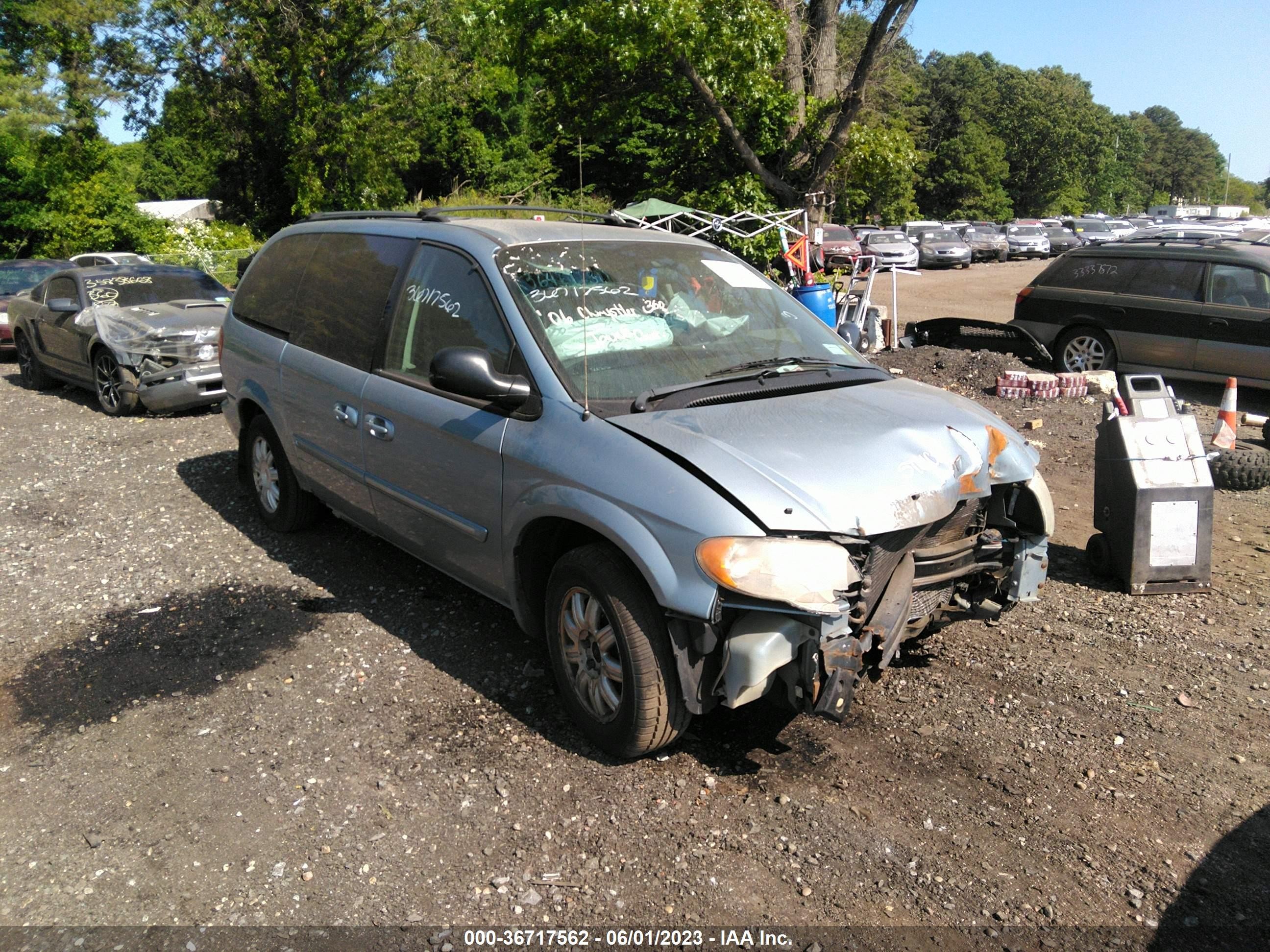 CHRYSLER TOWN & COUNTRY 2006 2a8gp54l76r840974