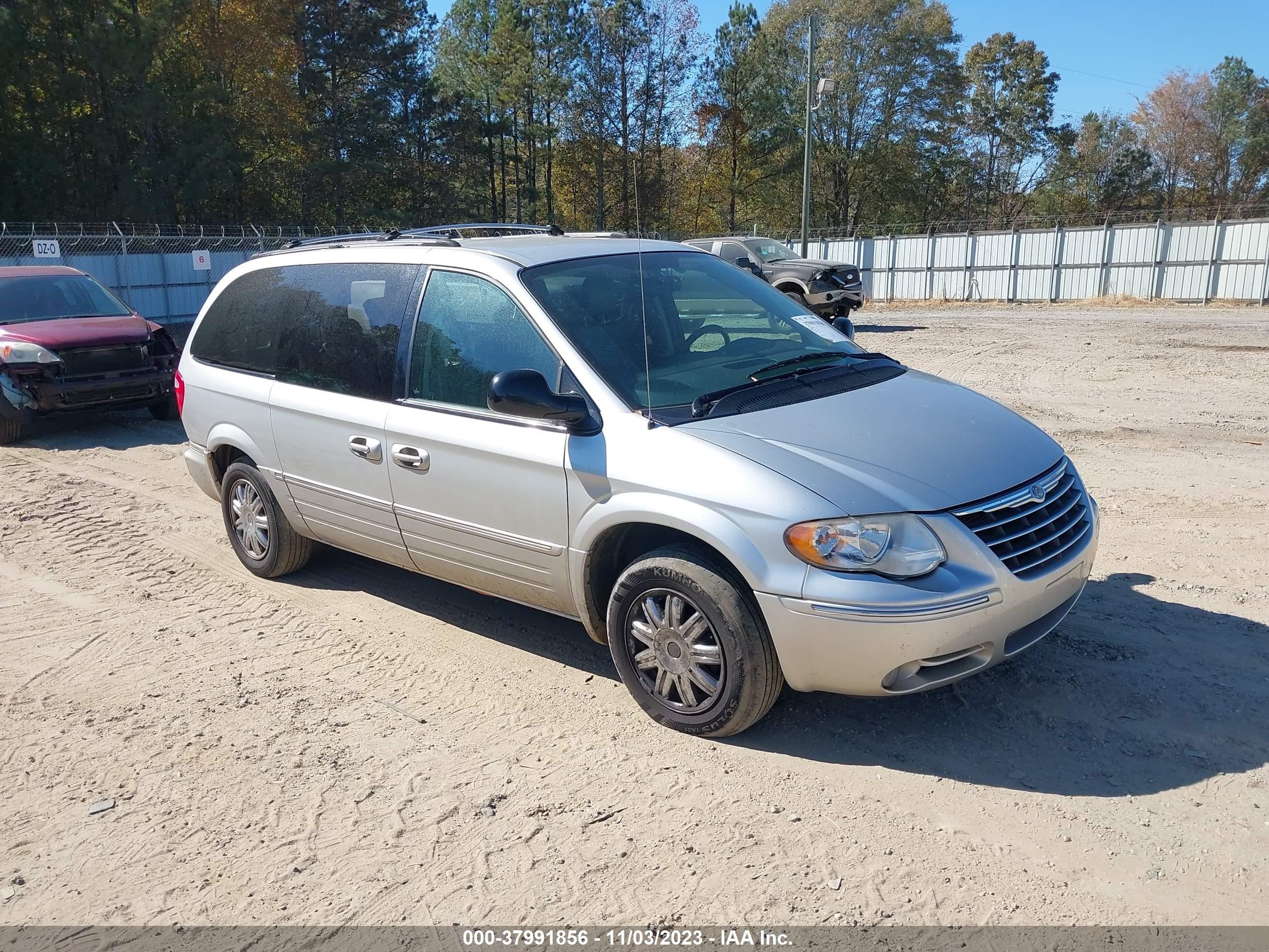 CHRYSLER TOWN & COUNTRY 2006 2a8gp64l86r708490