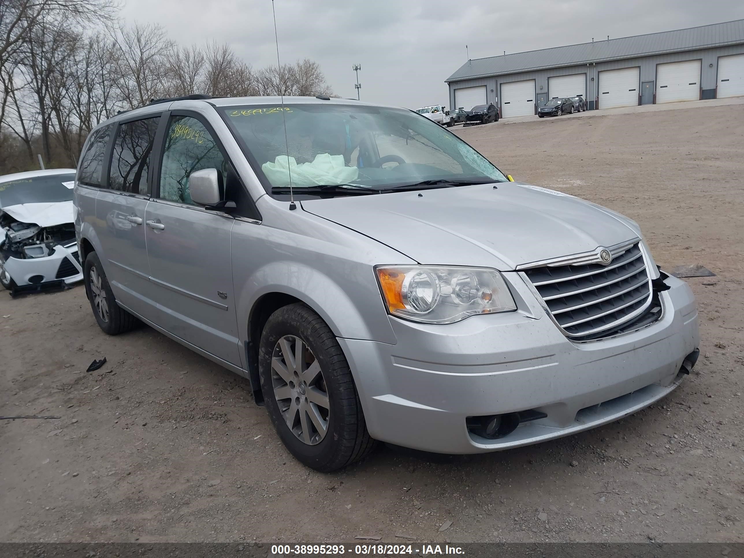 CHRYSLER TOWN & COUNTRY 2009 2a8hr54119r676462