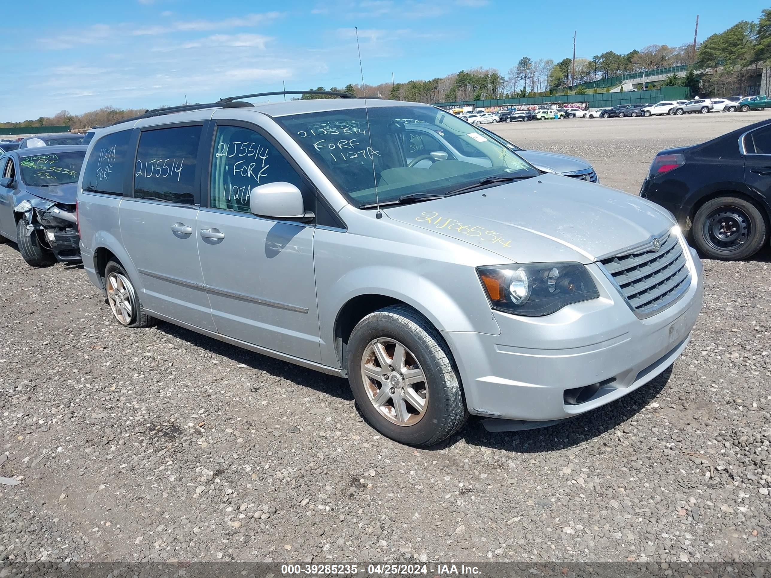 CHRYSLER TOWN & COUNTRY 2009 2a8hr54129r567458