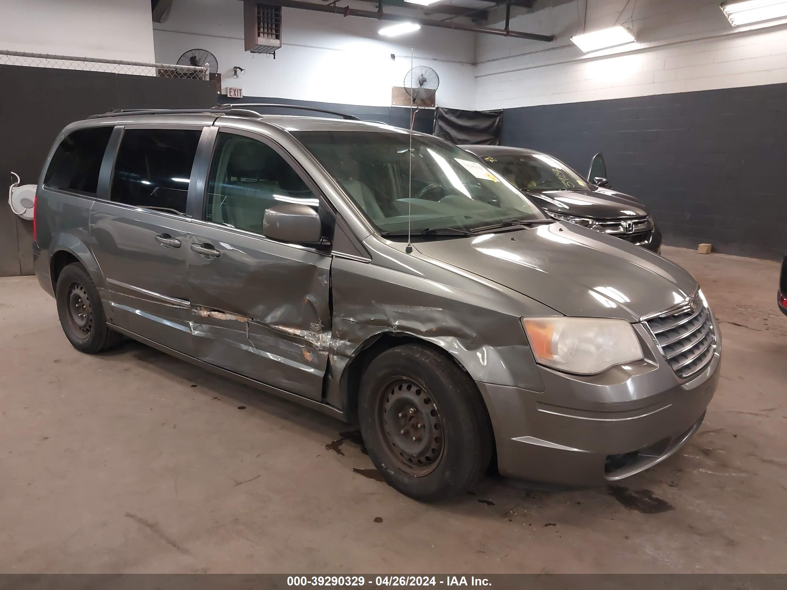 CHRYSLER TOWN & COUNTRY 2009 2a8hr54139r641681