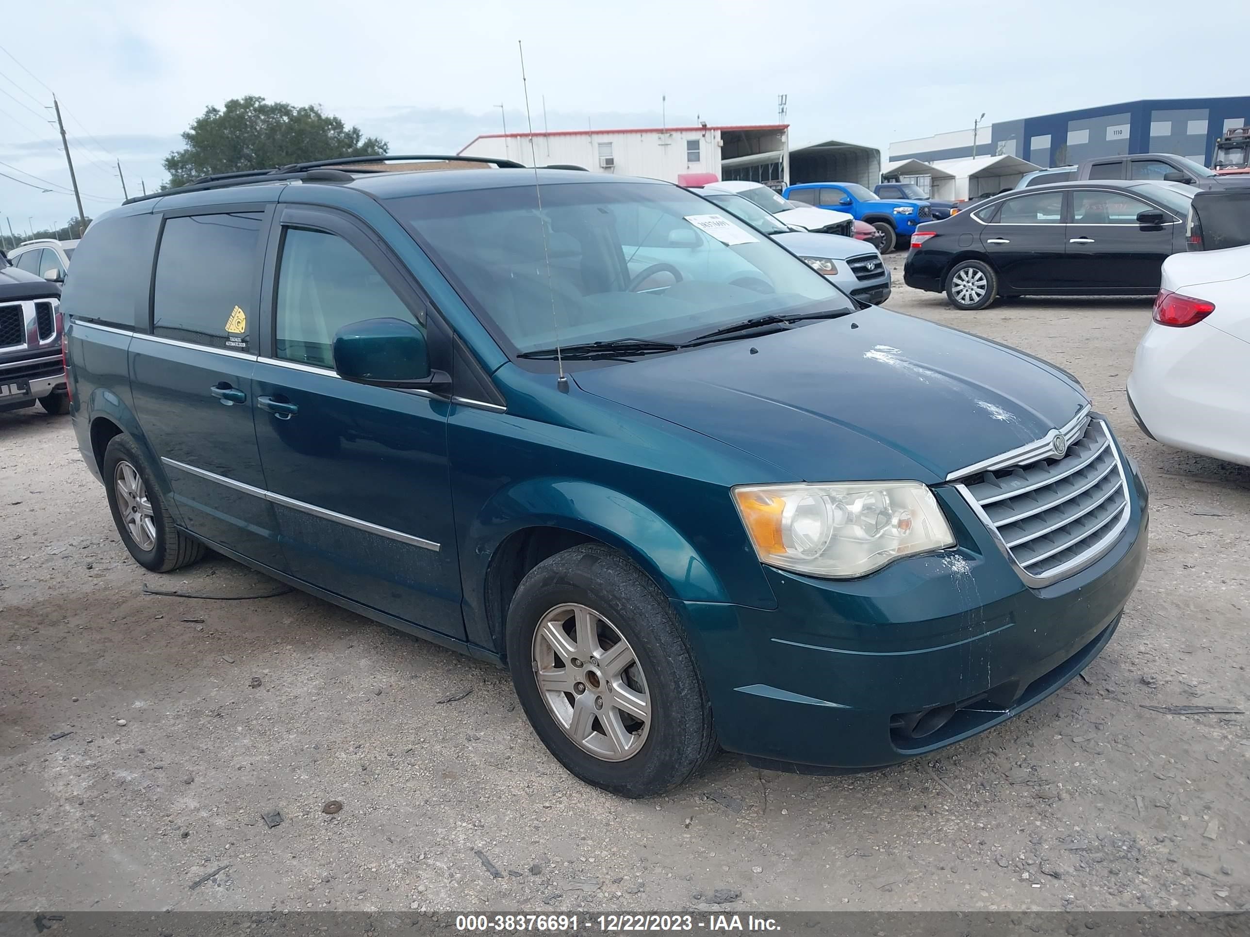 CHRYSLER TOWN & COUNTRY 2009 2a8hr54189r537140