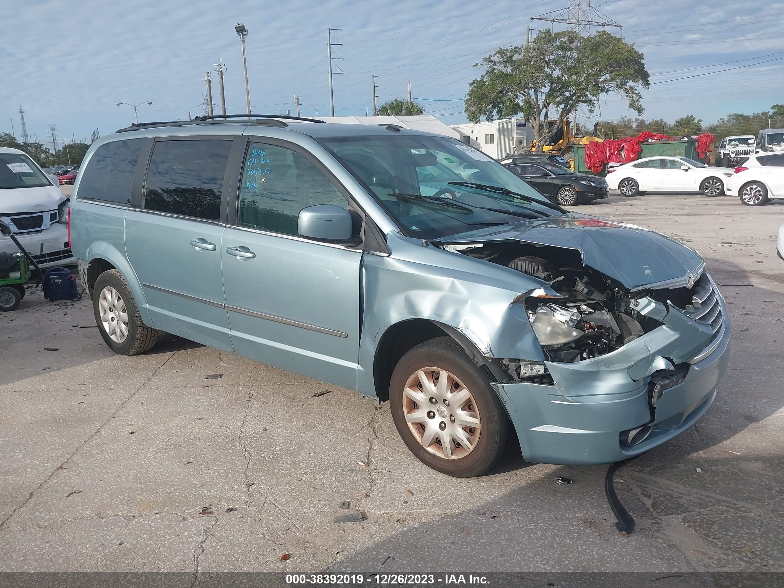 CHRYSLER TOWN & COUNTRY 2009 2a8hr54199r529242