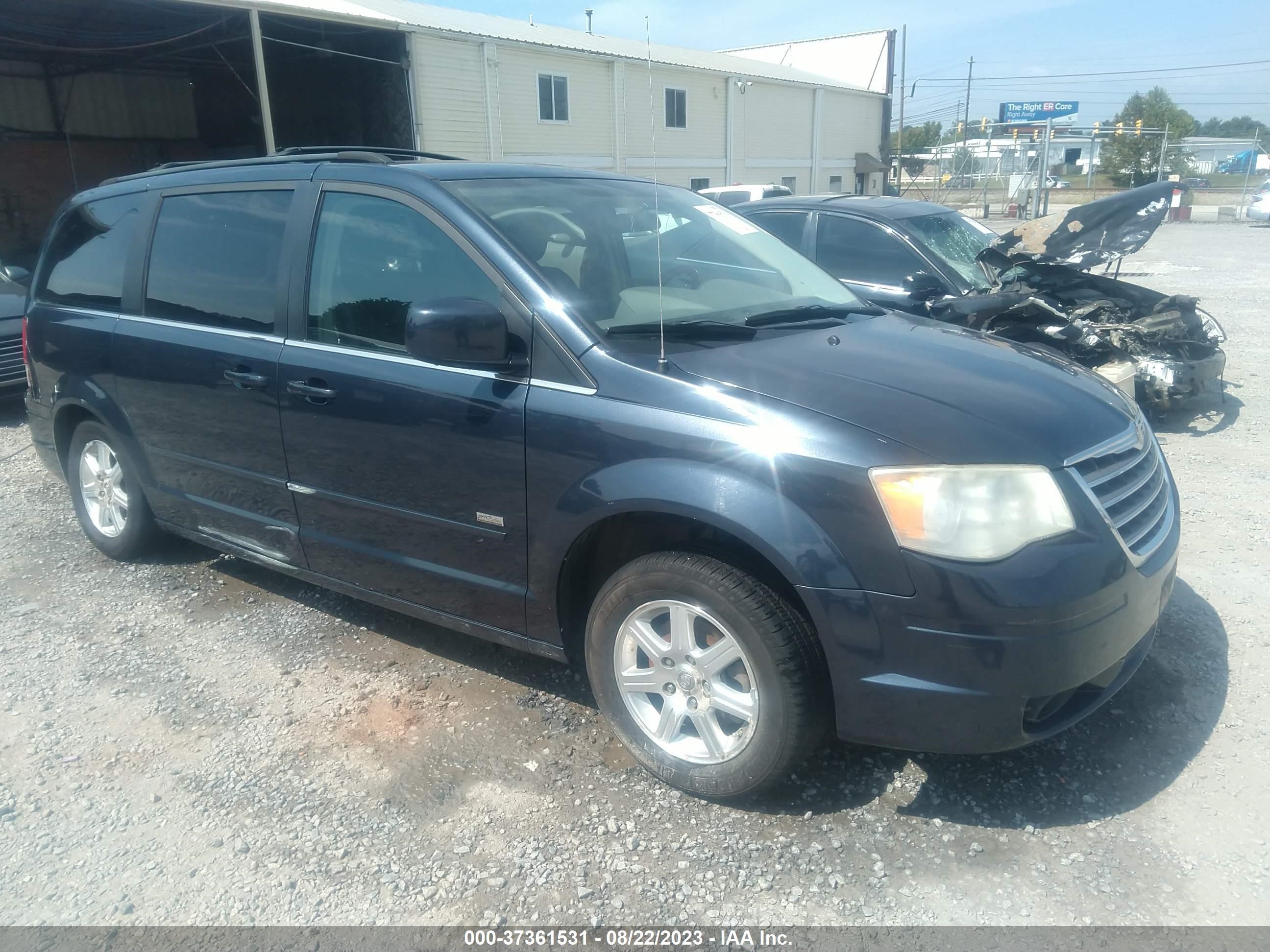 CHRYSLER TOWN & COUNTRY 2008 2a8hr54p08r818531