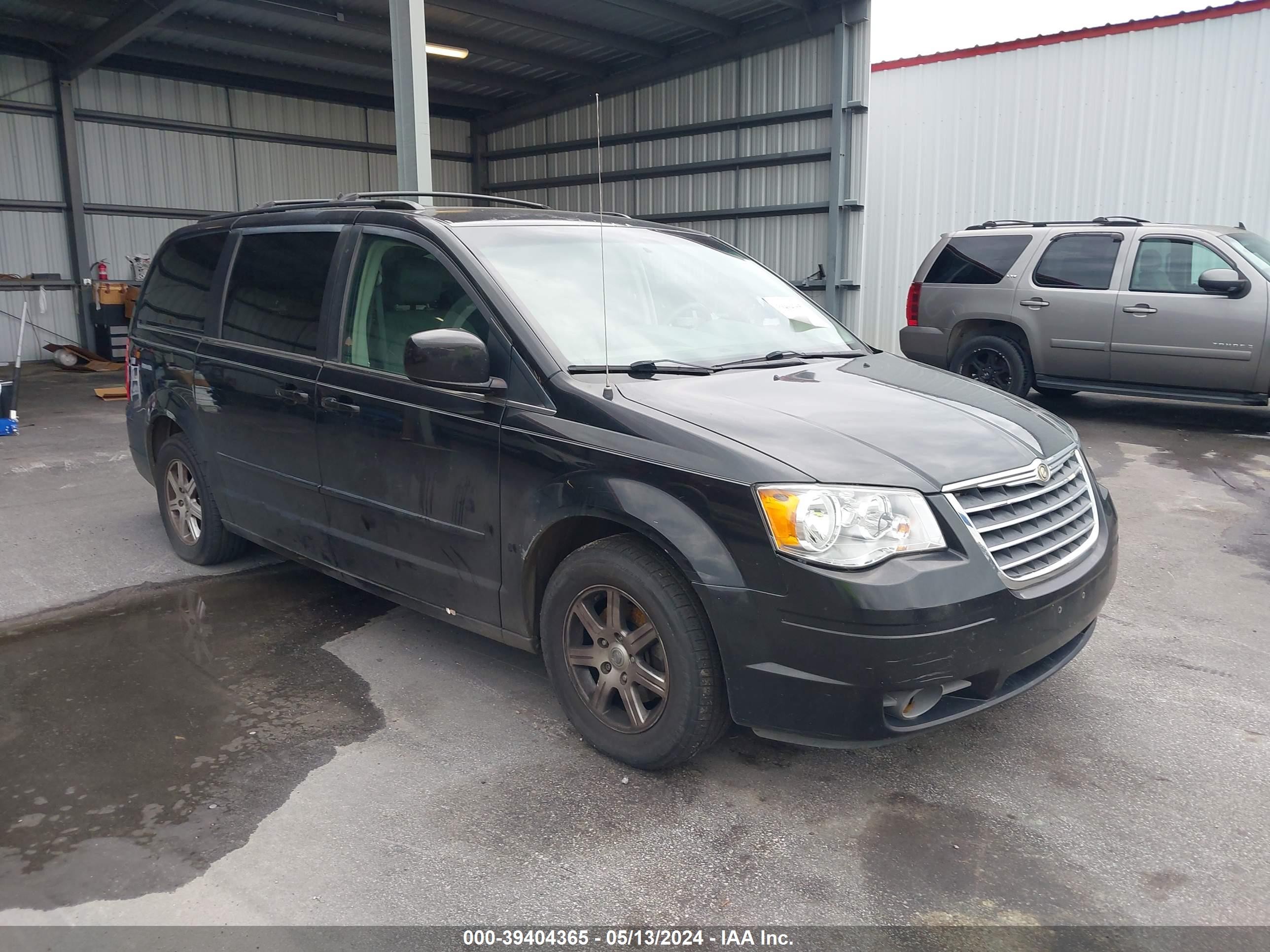 CHRYSLER TOWN & COUNTRY 2008 2a8hr54p18r151629