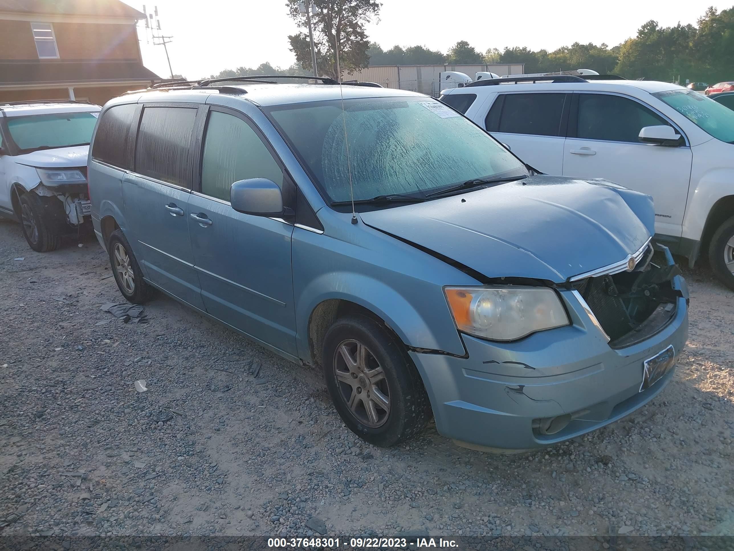 CHRYSLER TOWN & COUNTRY 2008 2a8hr54p18r680935