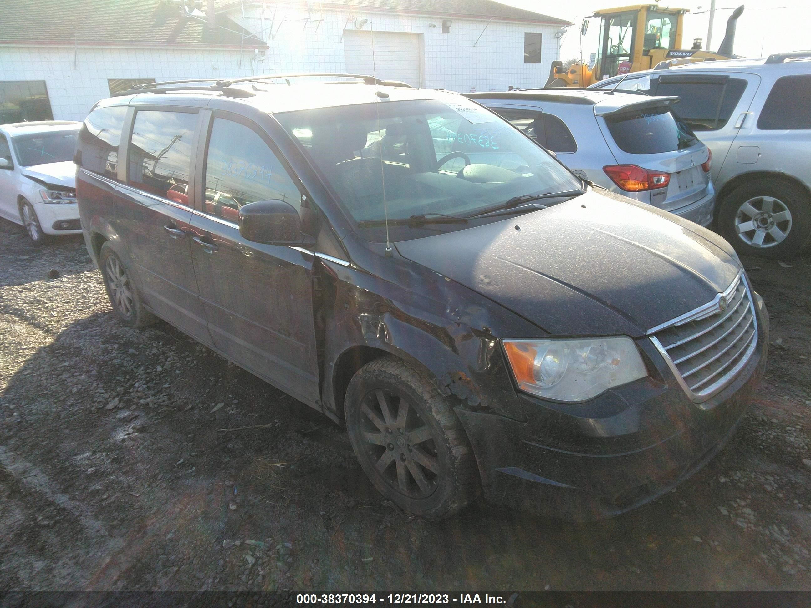 CHRYSLER TOWN & COUNTRY 2008 2a8hr54p18r684709