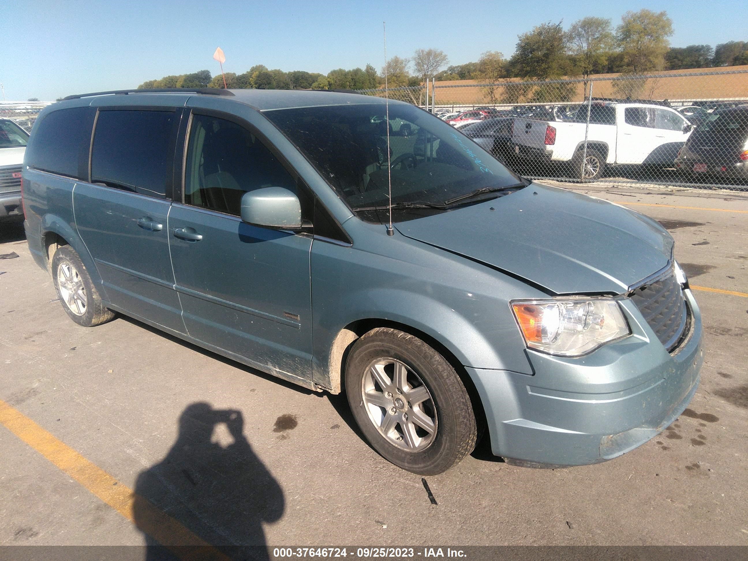 CHRYSLER TOWN & COUNTRY 2008 2a8hr54p28r803478