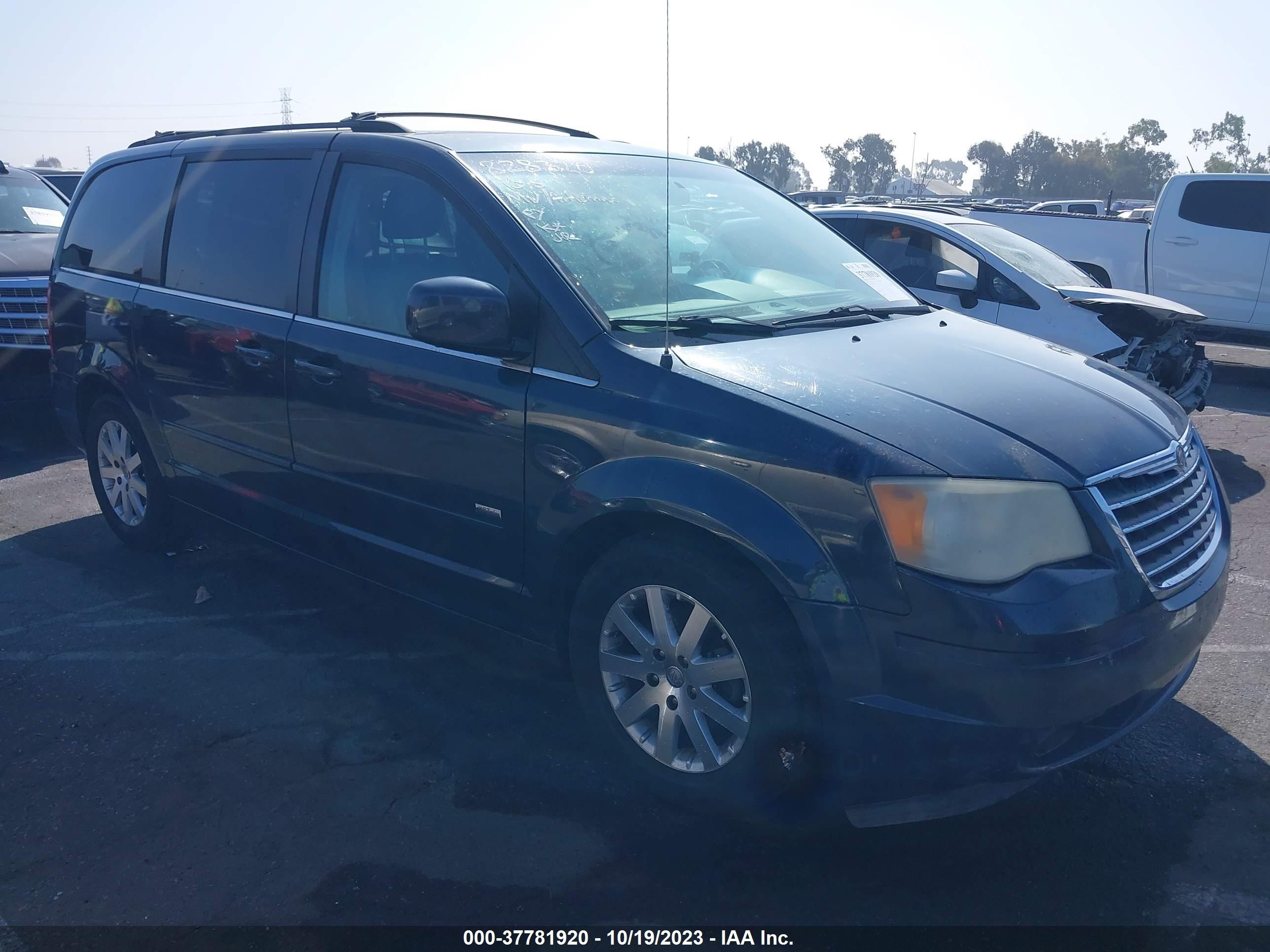 CHRYSLER TOWN & COUNTRY 2008 2a8hr54p48r828320