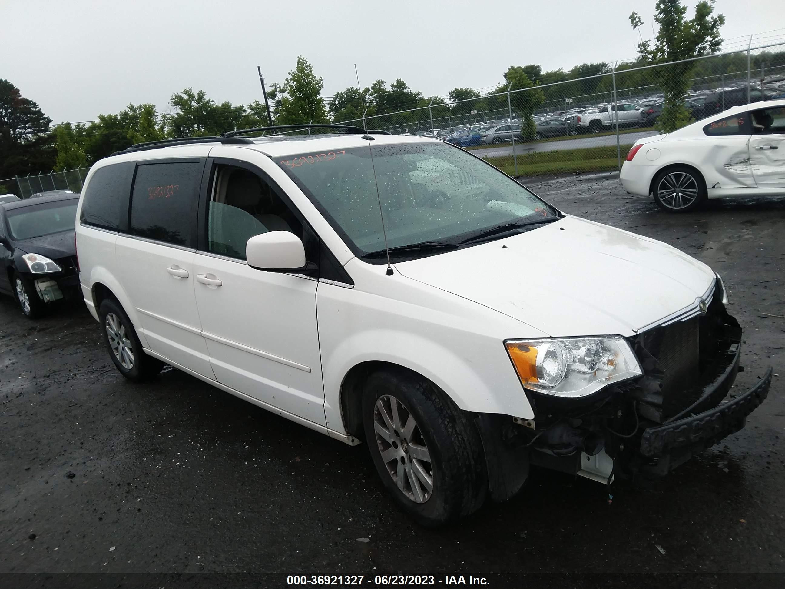 CHRYSLER TOWN & COUNTRY 2008 2a8hr54p48r828530