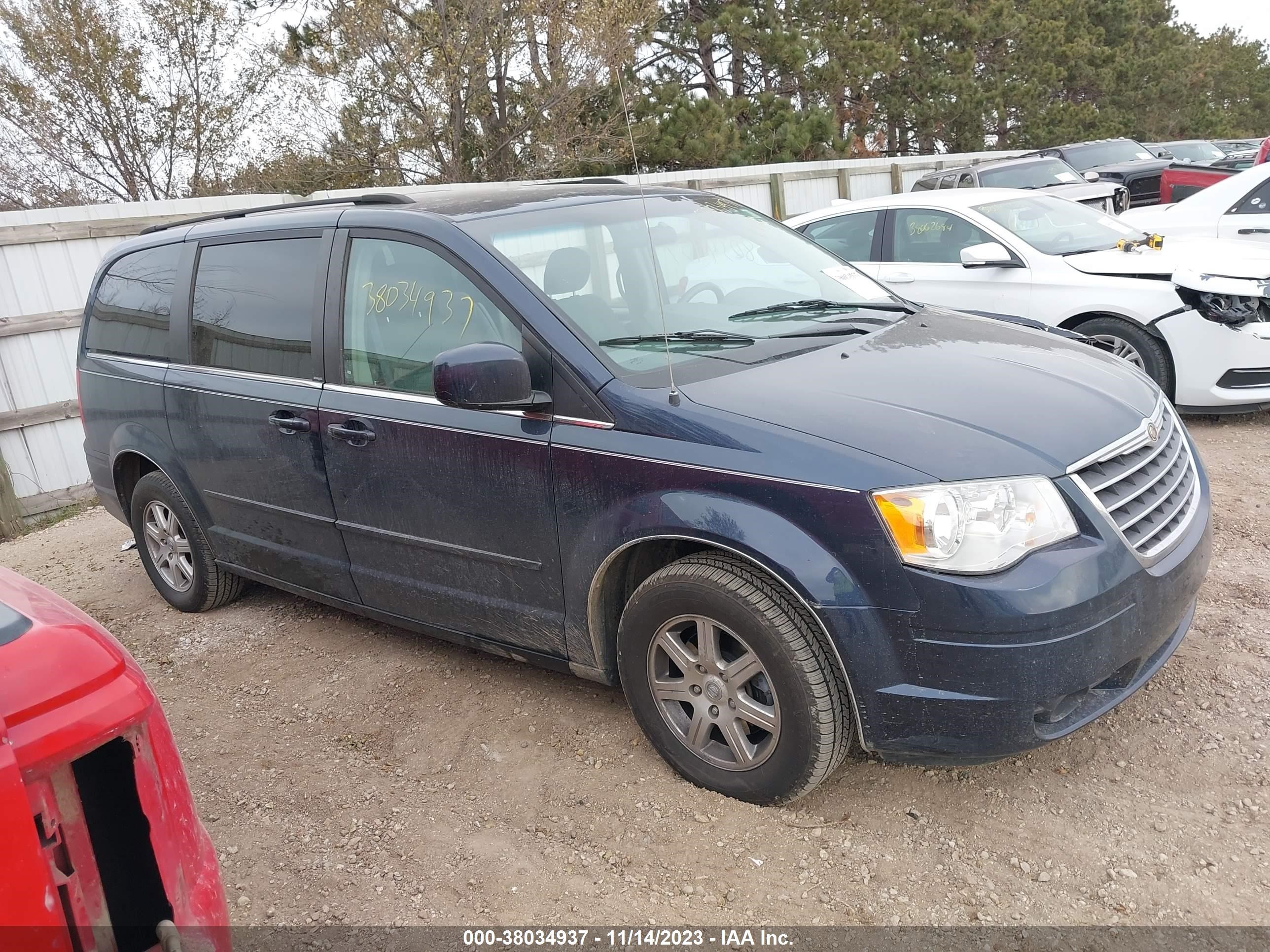 CHRYSLER TOWN & COUNTRY 2008 2a8hr54p68r143638