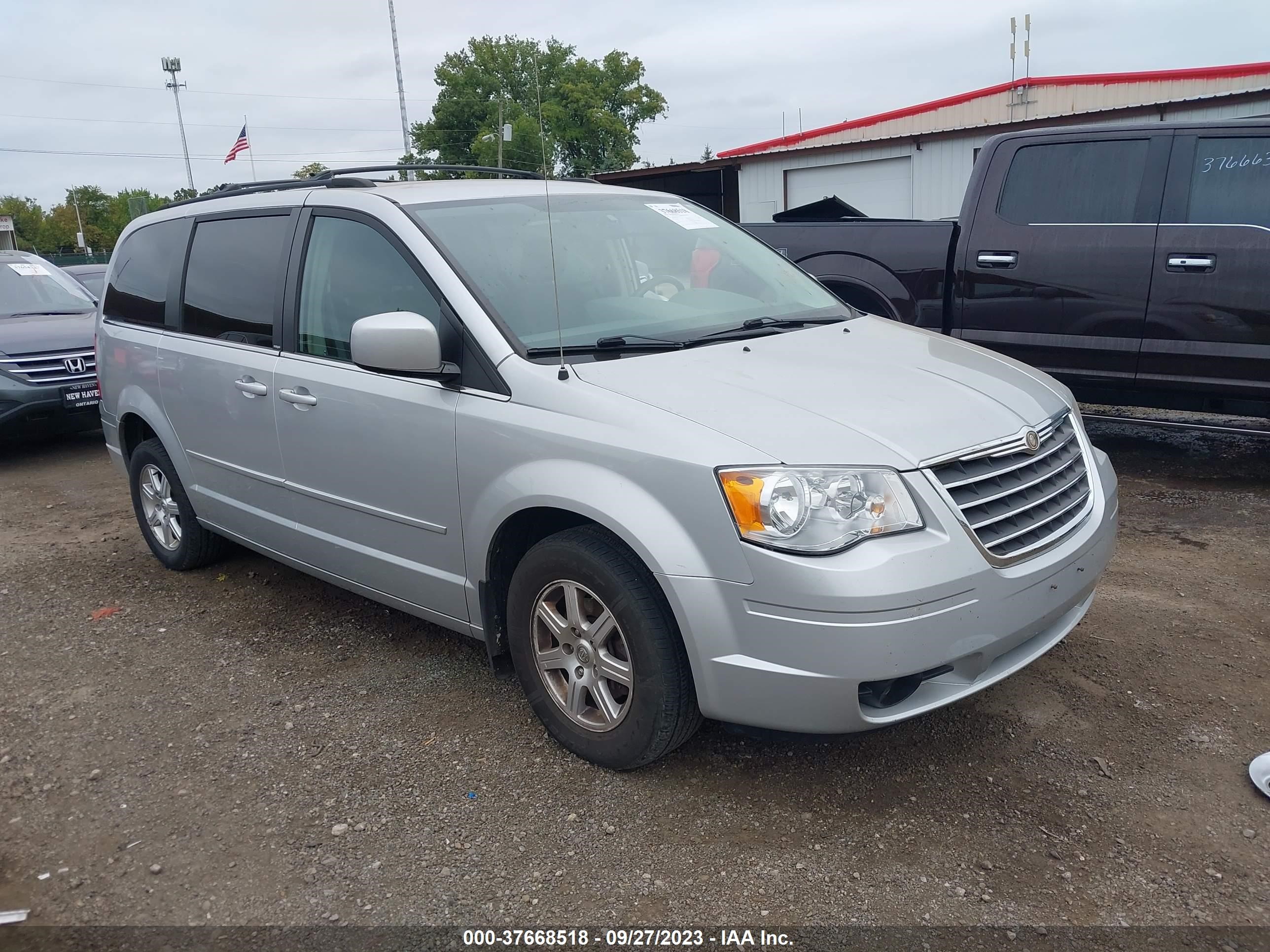 CHRYSLER TOWN & COUNTRY 2008 2a8hr54p68r642312