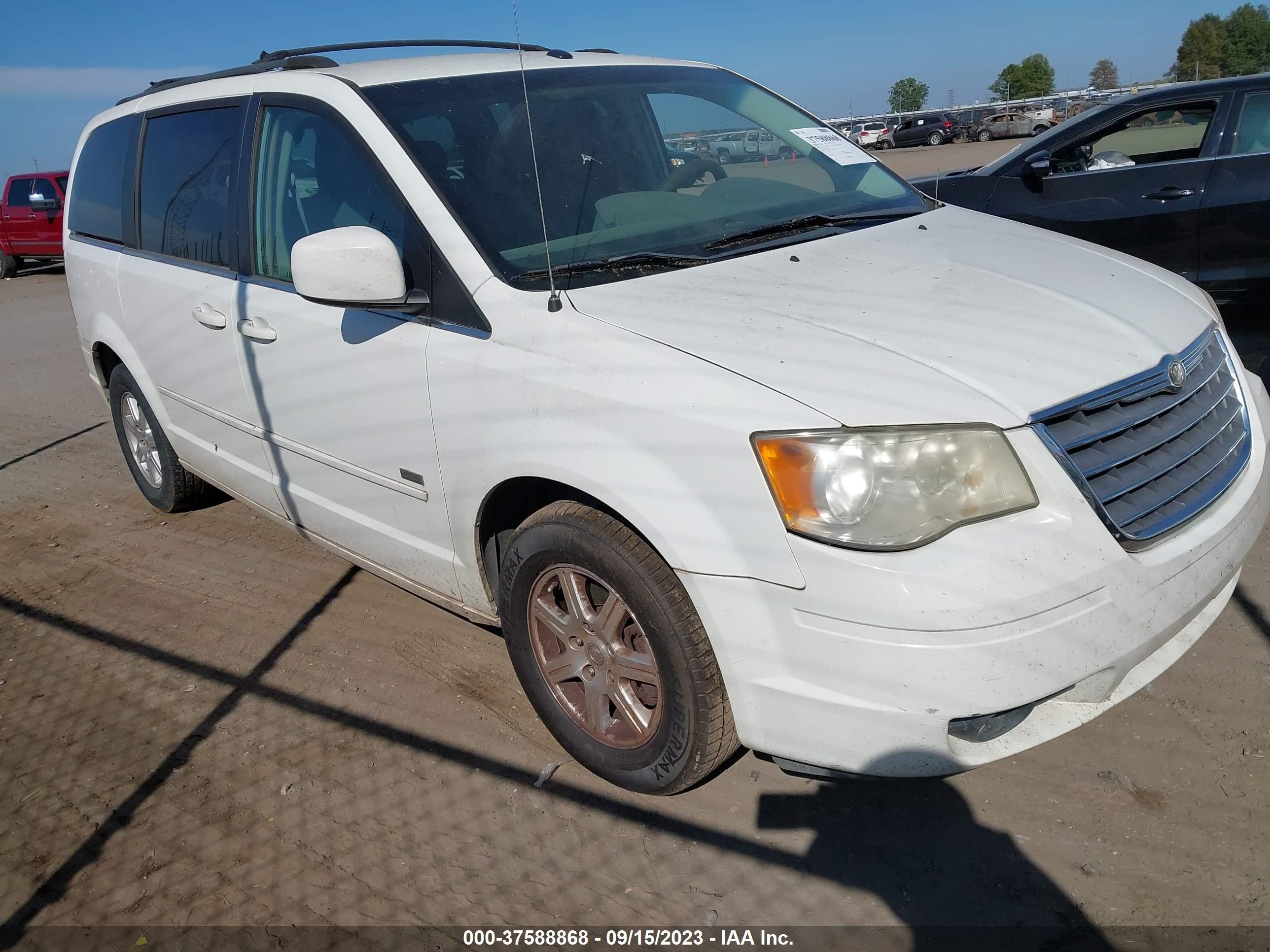 CHRYSLER TOWN & COUNTRY 2008 2a8hr54p78r765827