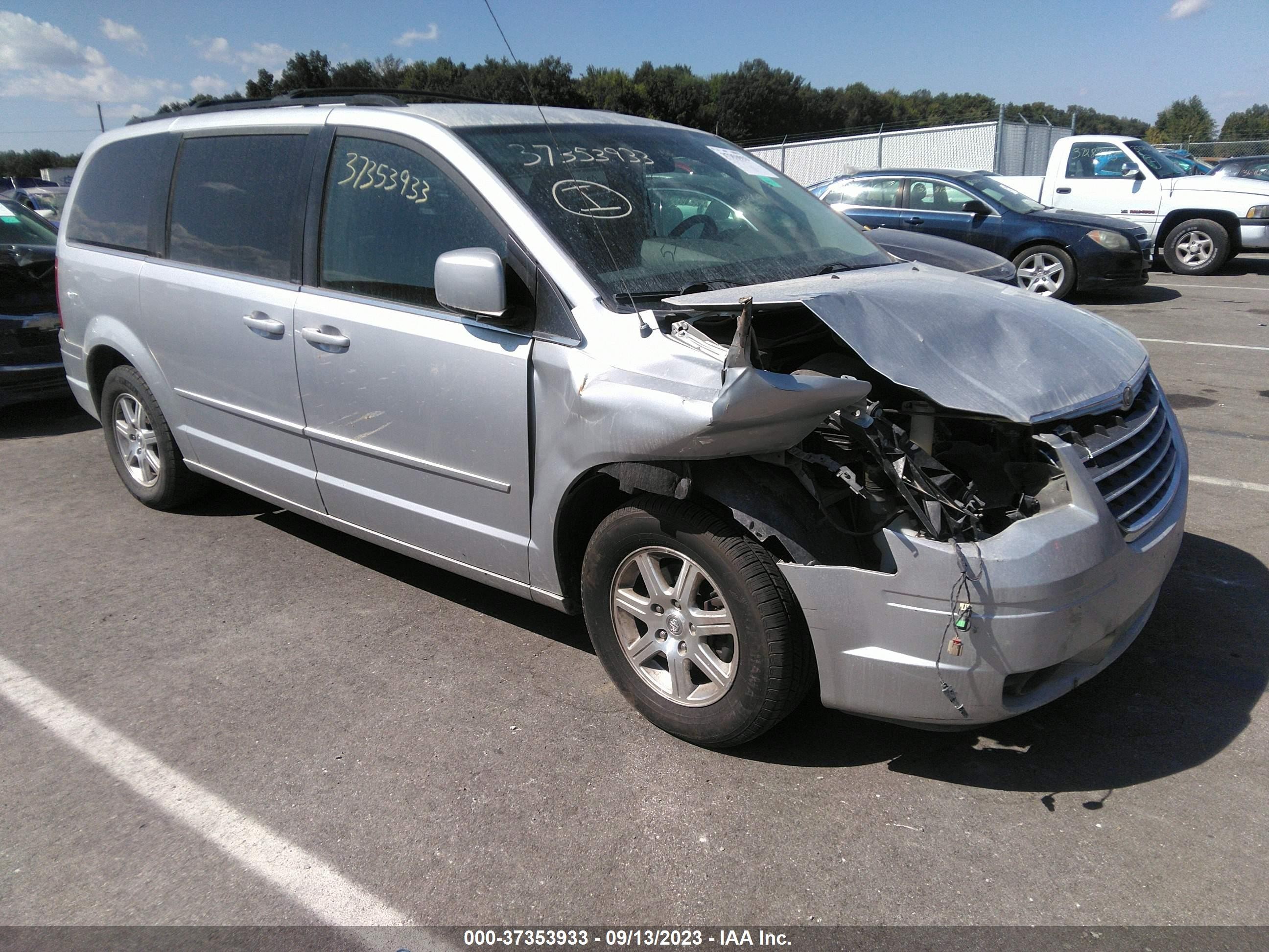 CHRYSLER TOWN & COUNTRY 2008 2a8hr54p88r687915