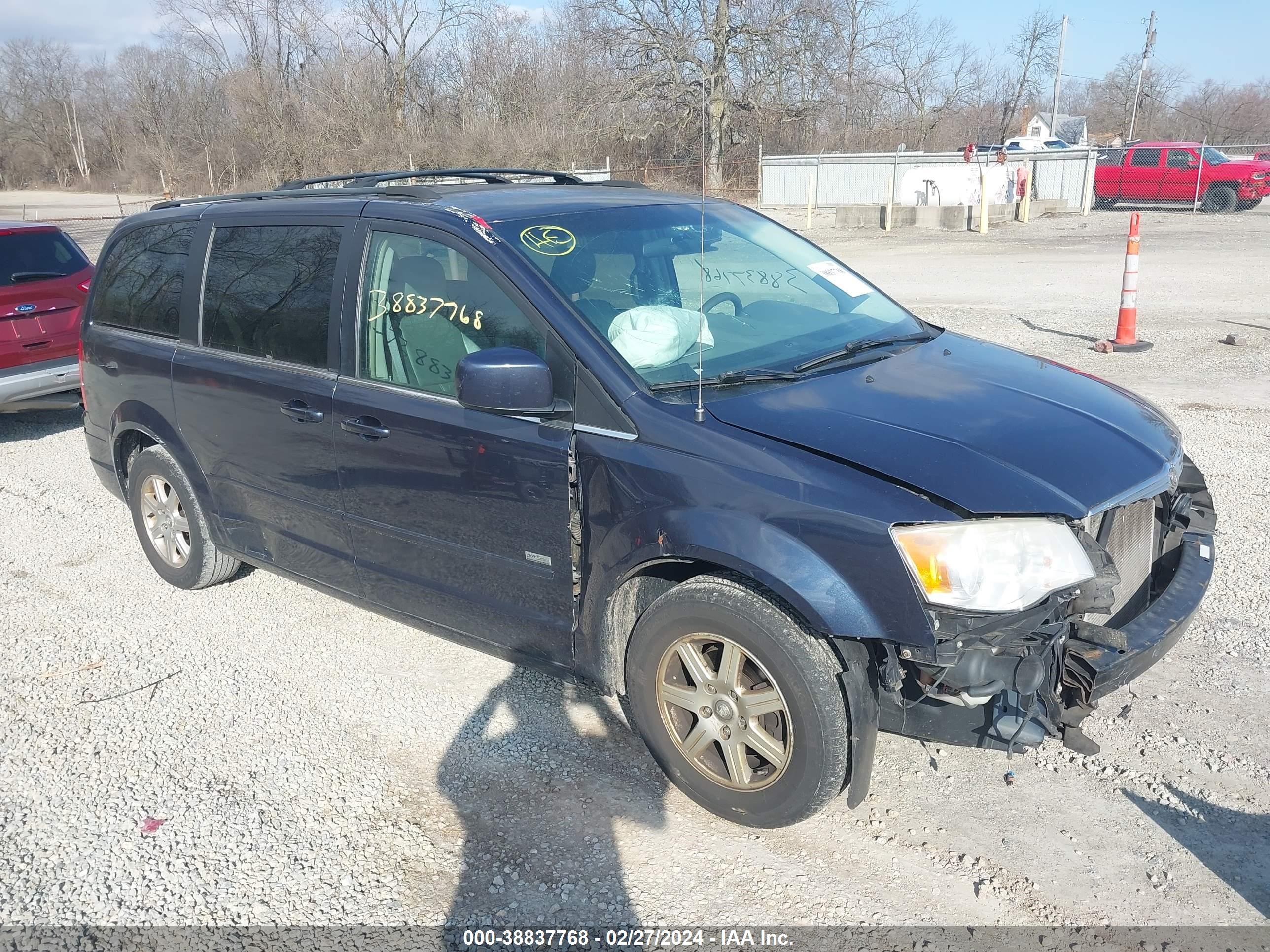 CHRYSLER TOWN & COUNTRY 2008 2a8hr54p88r709346