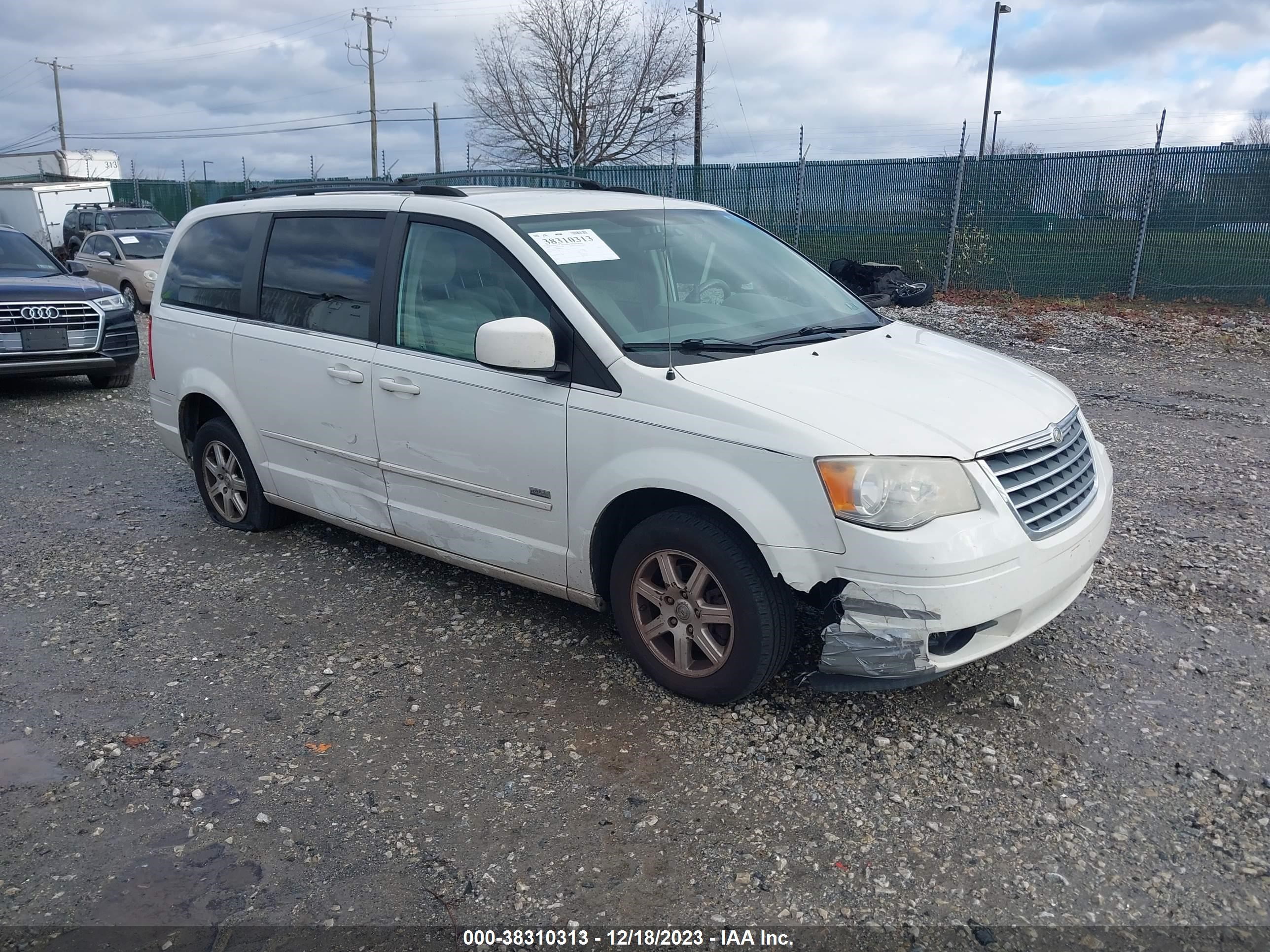 CHRYSLER TOWN & COUNTRY 2008 2a8hr54p98r827521