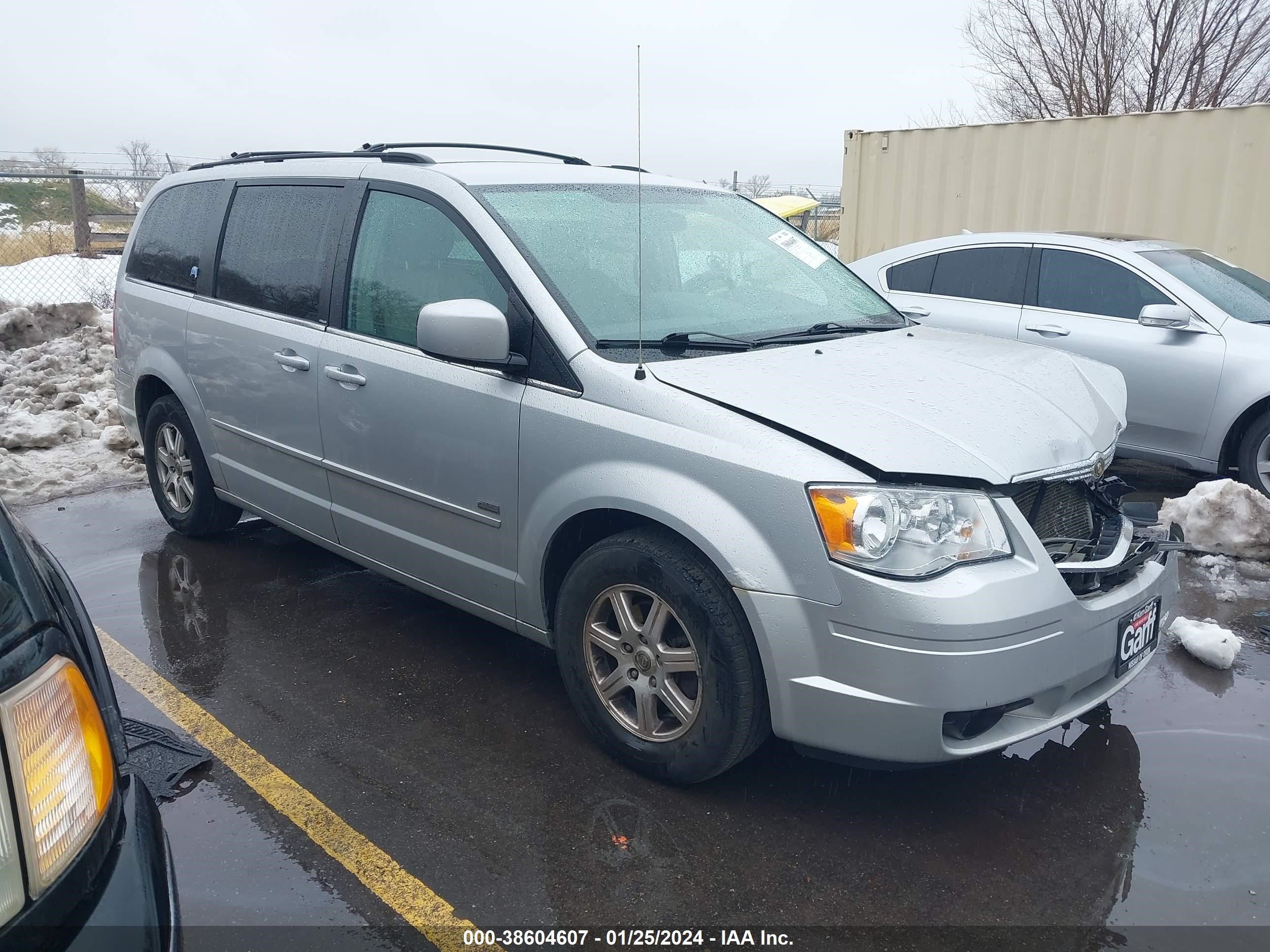 CHRYSLER TOWN & COUNTRY 2008 2a8hr54px8r740775