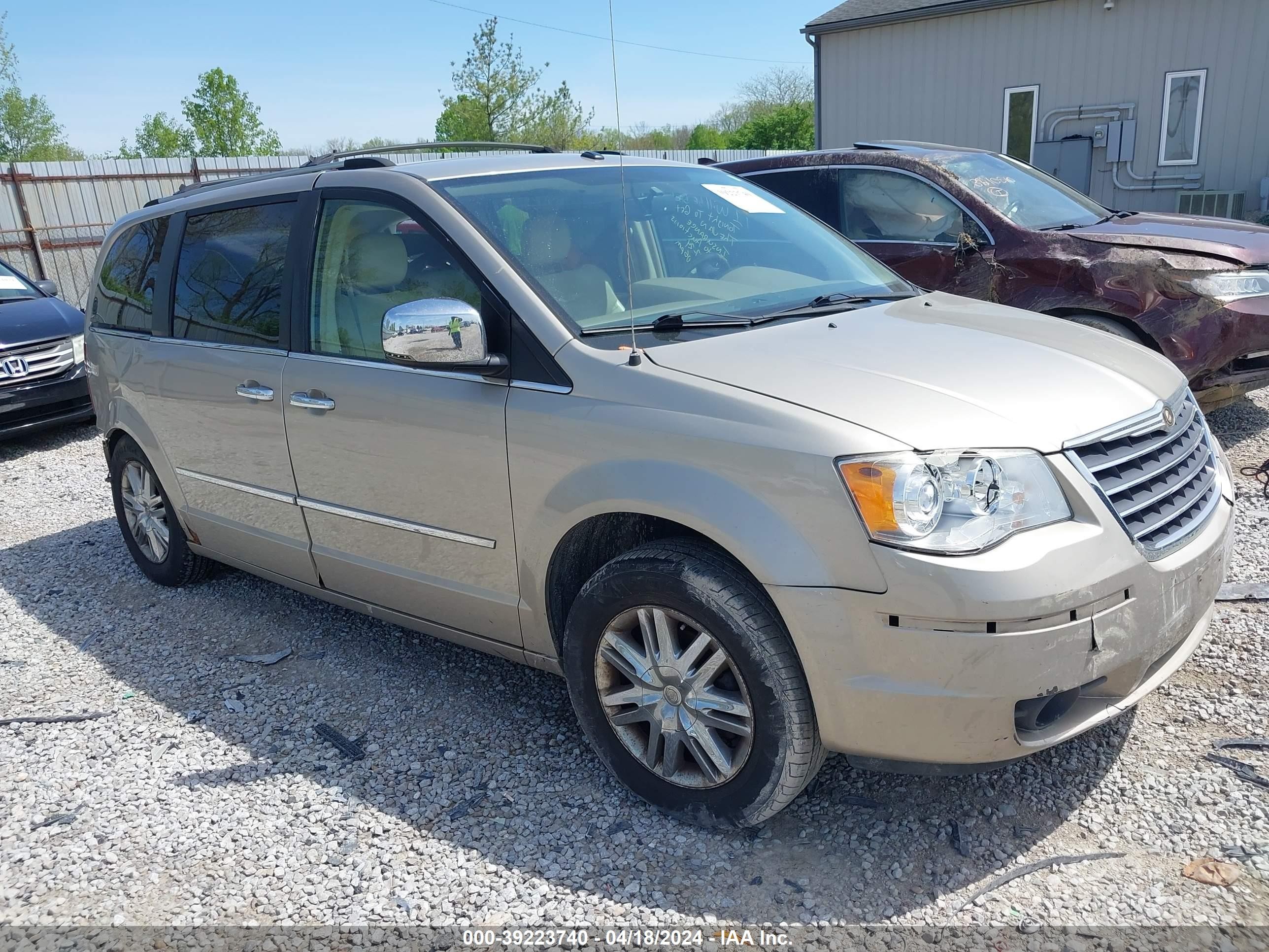 CHRYSLER TOWN & COUNTRY 2008 2a8hr64x18r148722