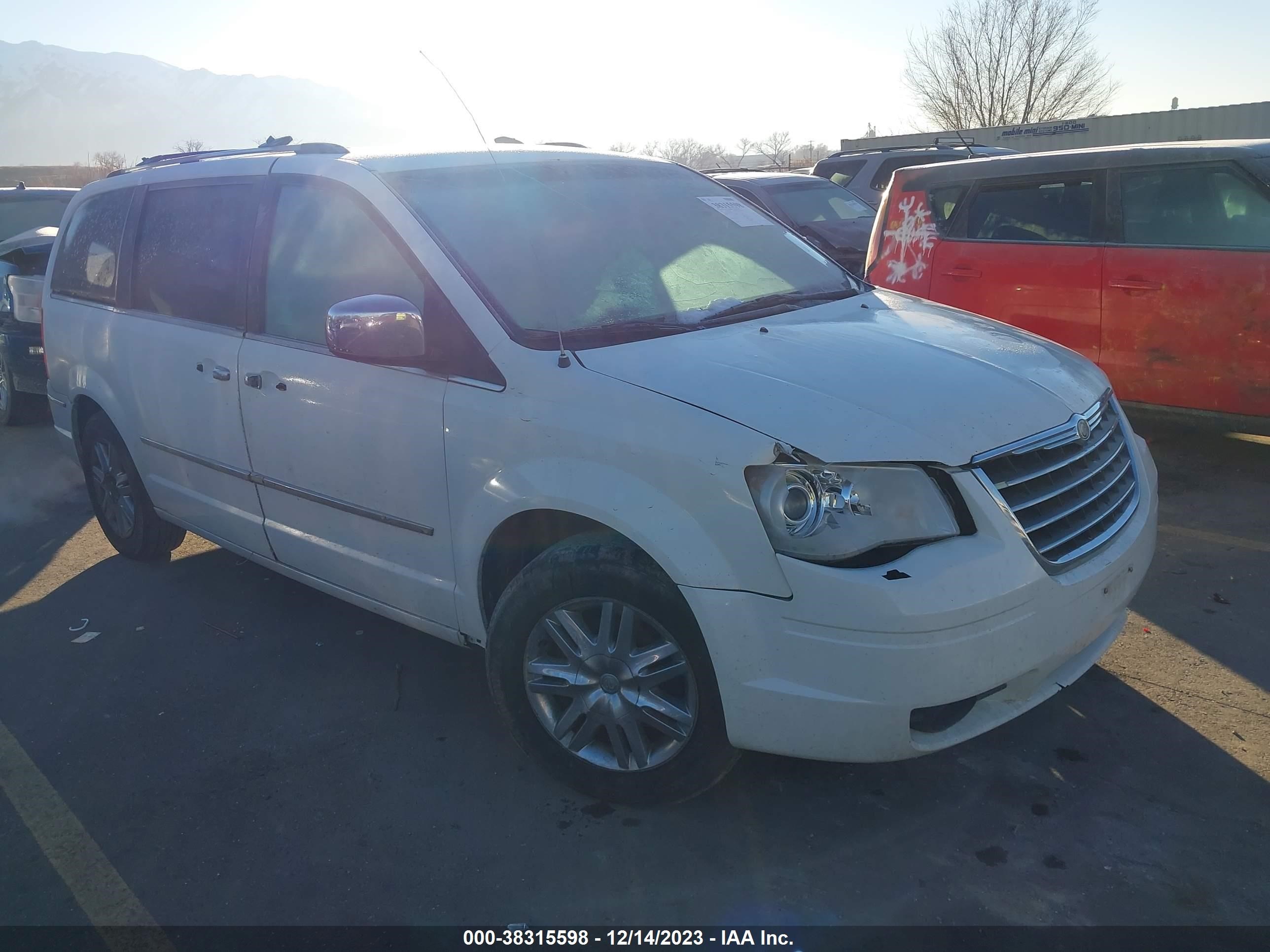 CHRYSLER TOWN & COUNTRY 2008 2a8hr64x38r137107