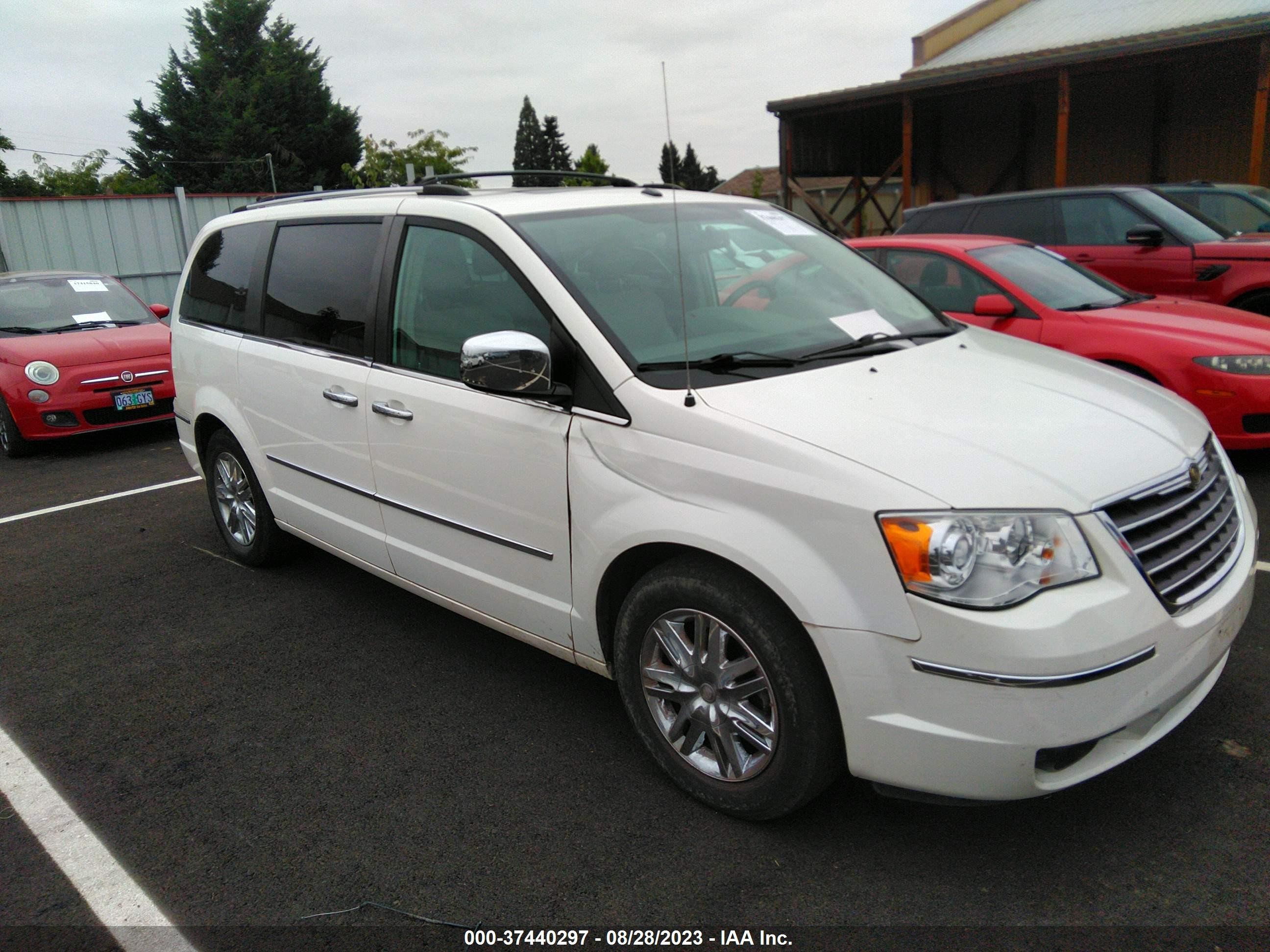 CHRYSLER TOWN & COUNTRY 2008 2a8hr64x68r735451