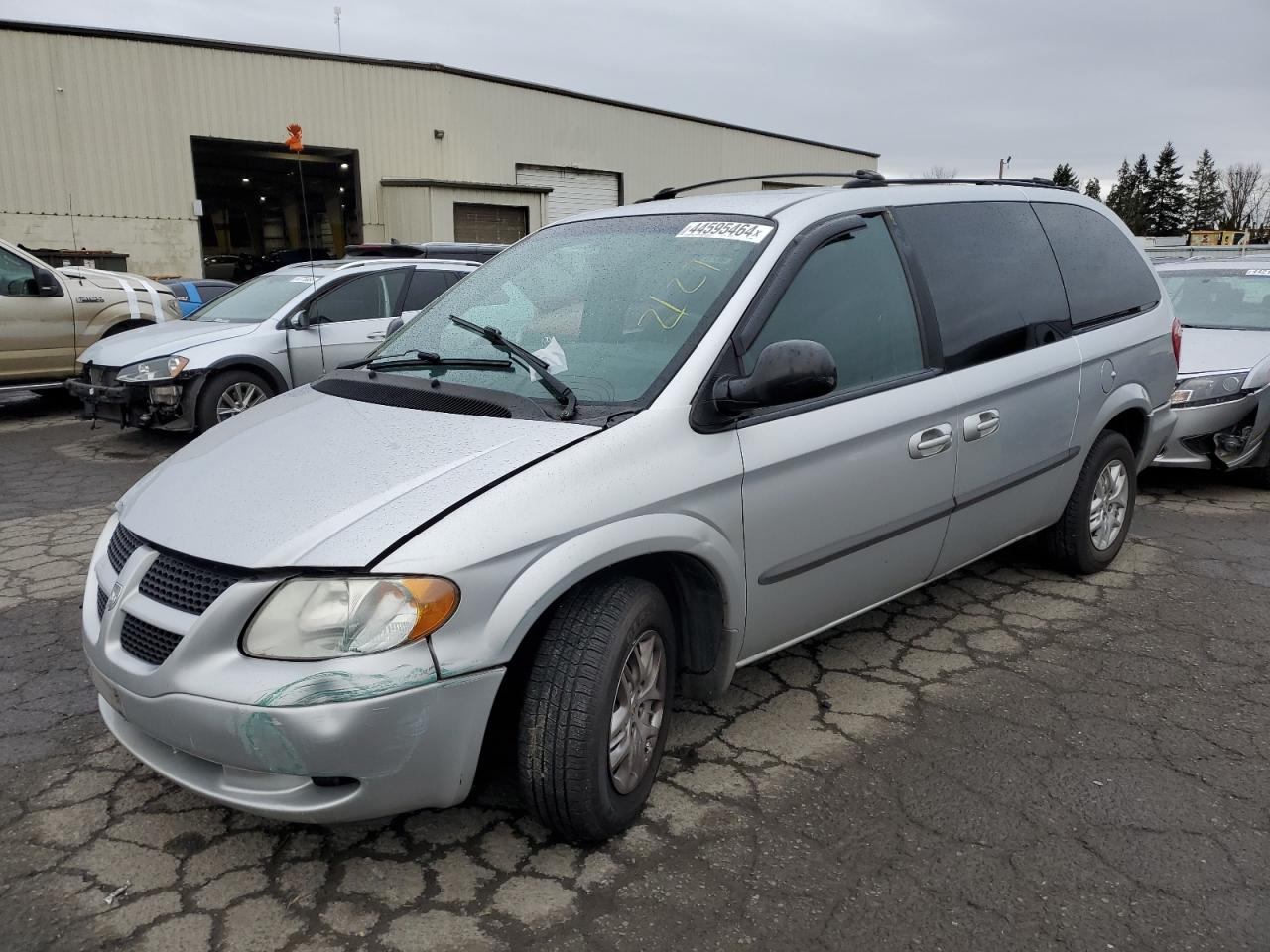 DODGE CARAVAN 2002 2b4gp44302r758996