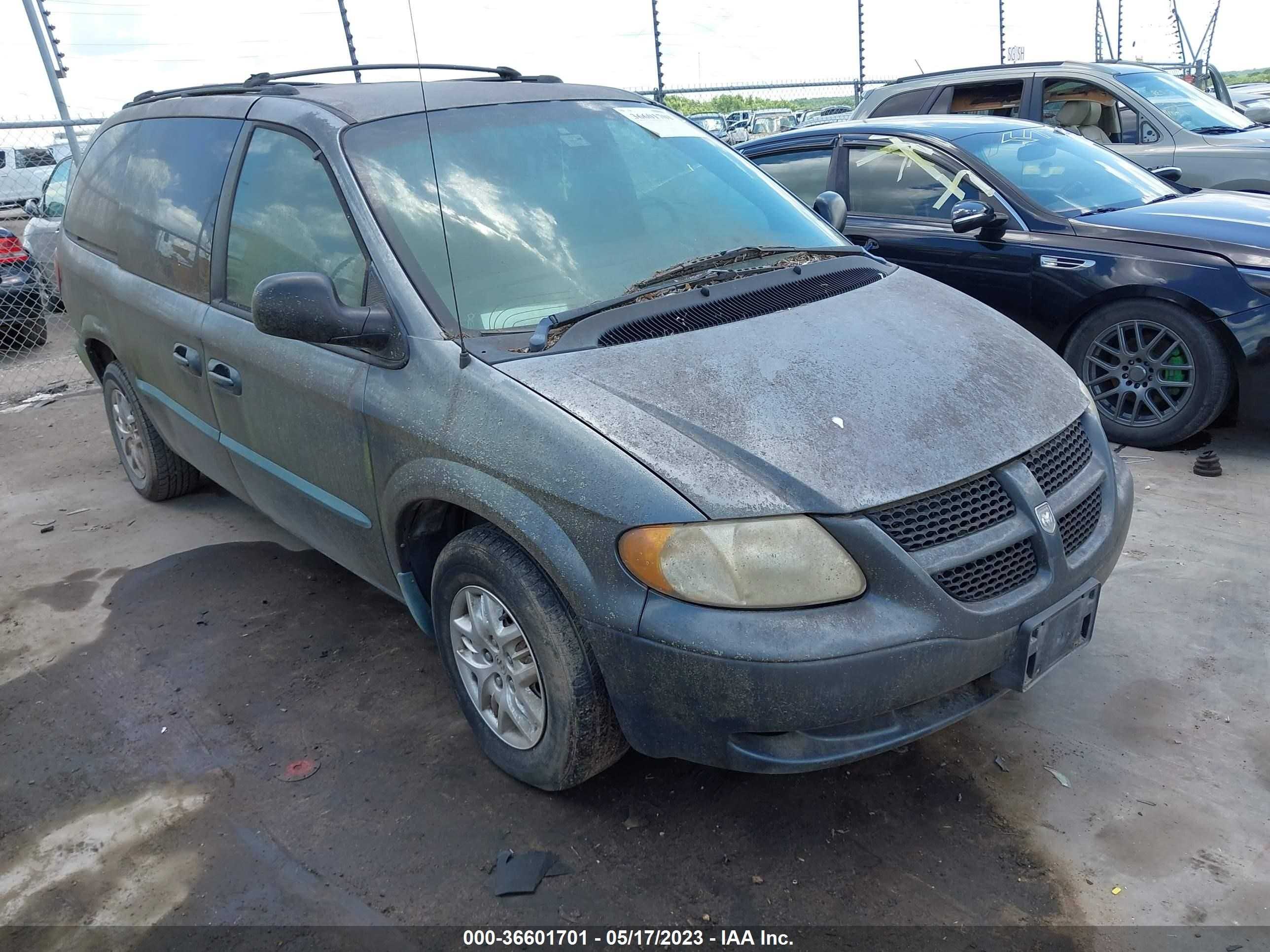 DODGE CARAVAN 2002 2b4gp44392r728542