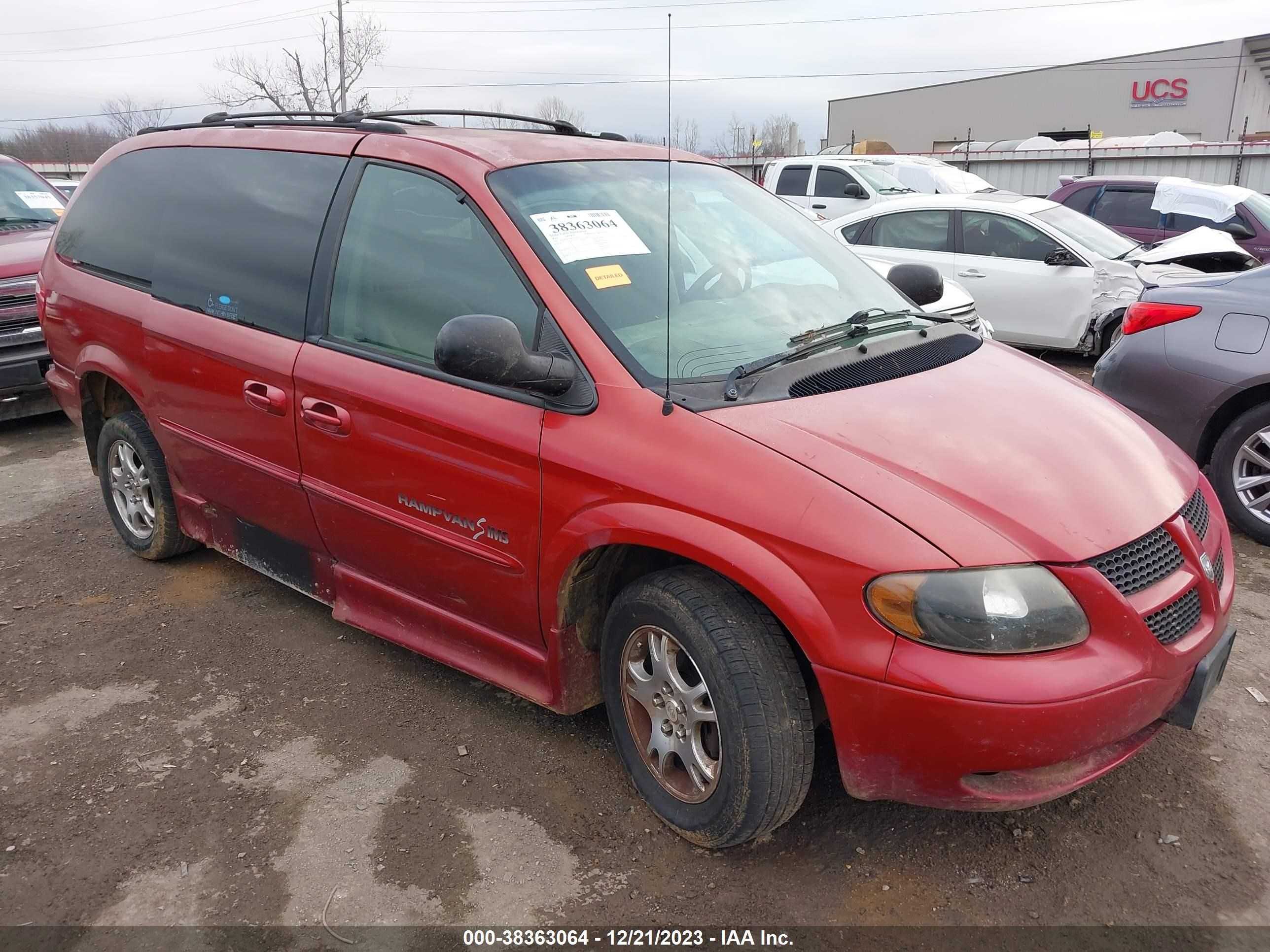 DODGE CARAVAN 2002 2b4gp74l22r521508