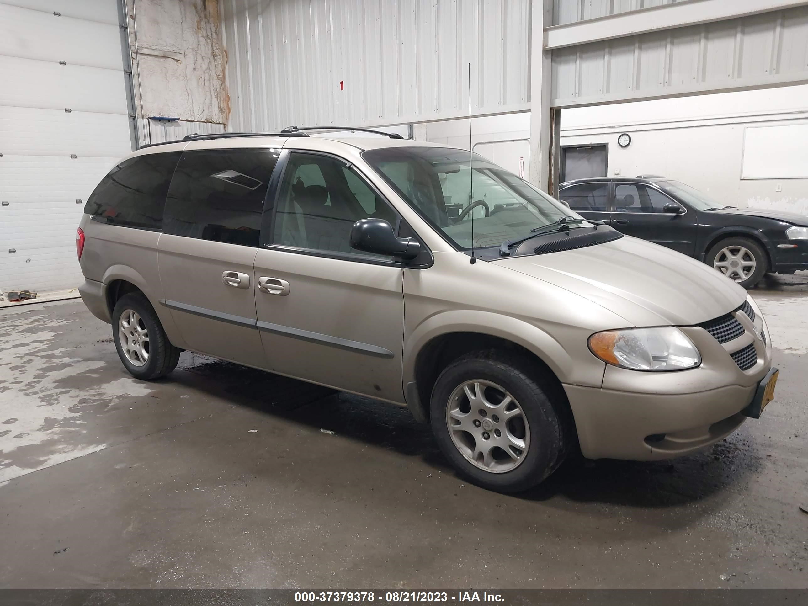 DODGE CARAVAN 2002 2b4gp74l22r610625