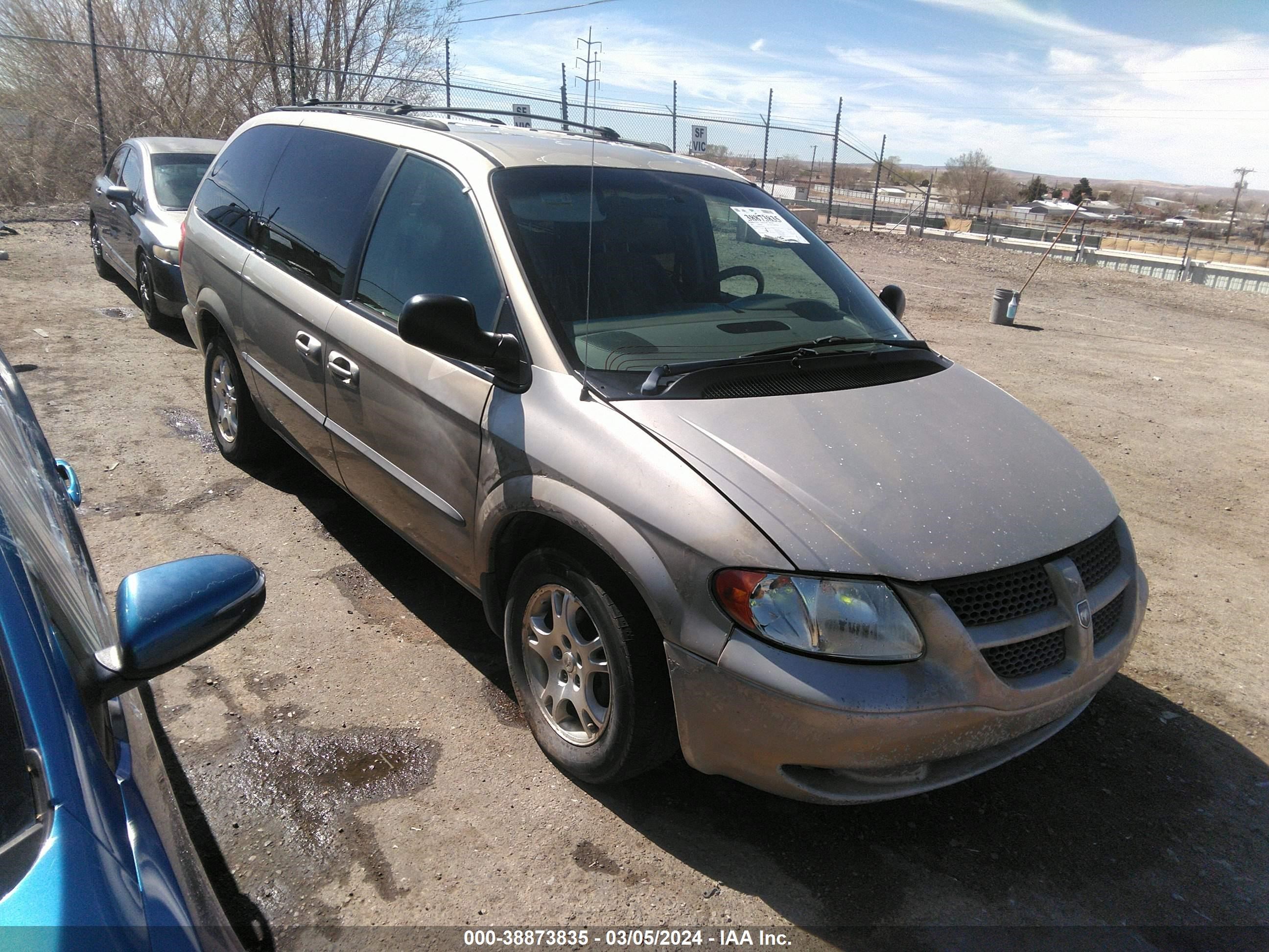 DODGE CARAVAN 2002 2b4gp74l52r608187