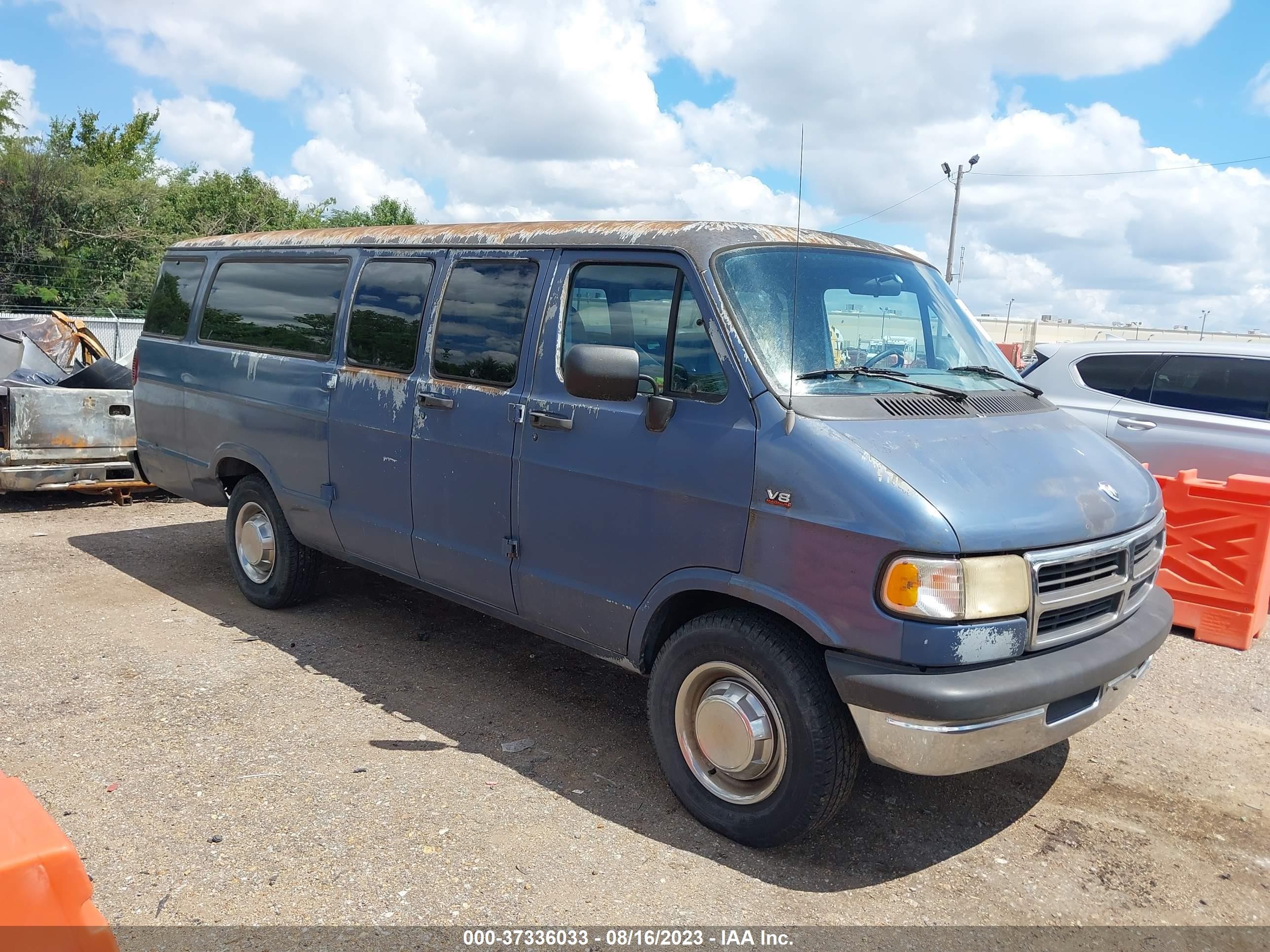 DODGE RAM VAN 1995 2b5wb35z3sk556701