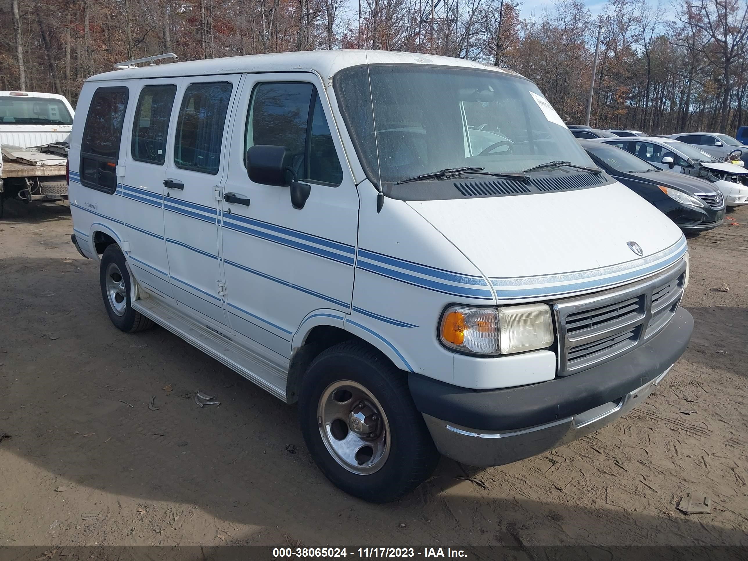 DODGE RAM VAN 1997 2b7hb21x4vk535343